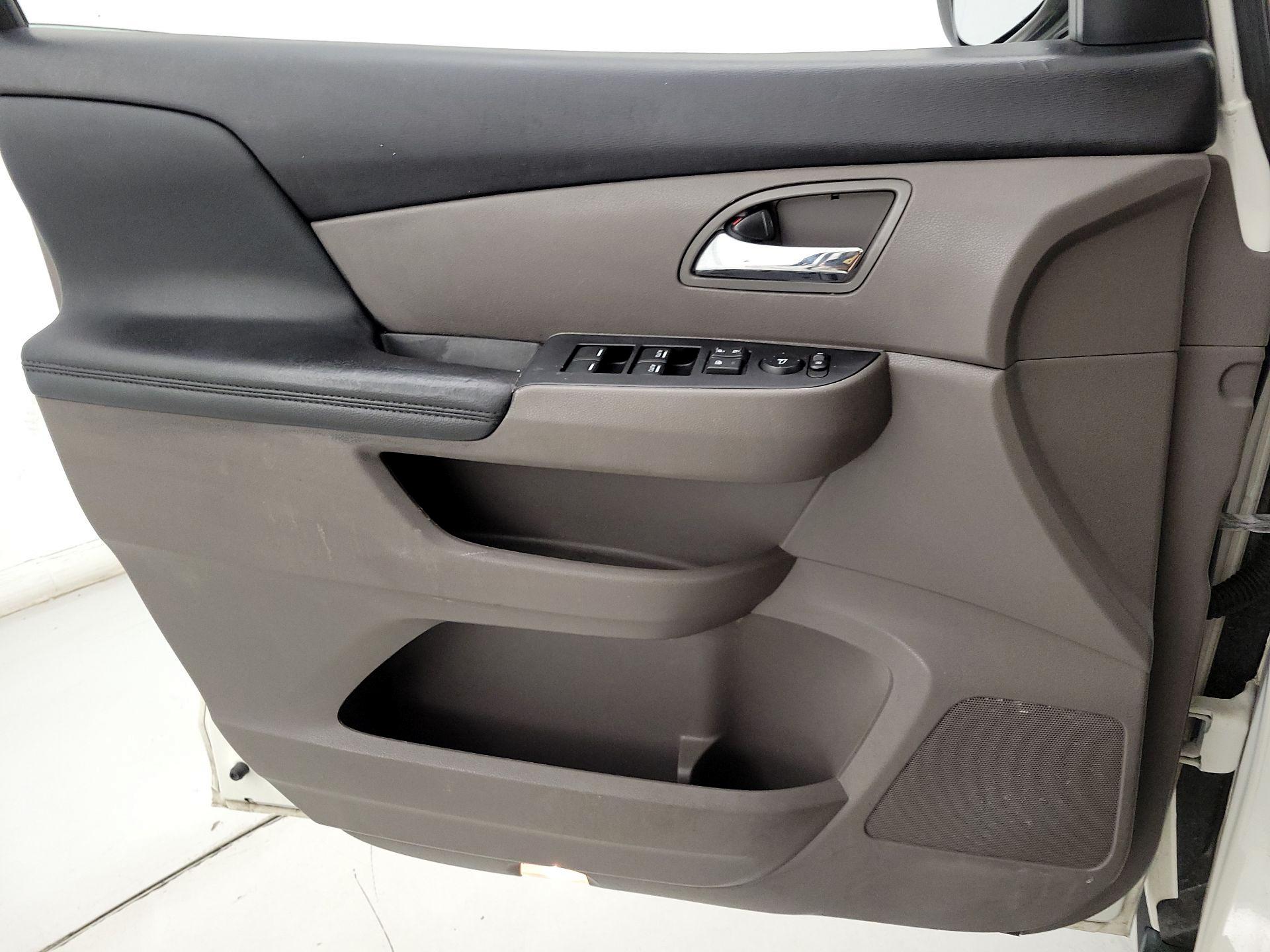 Thumbnail: 2017 Honda Odyssey - 12