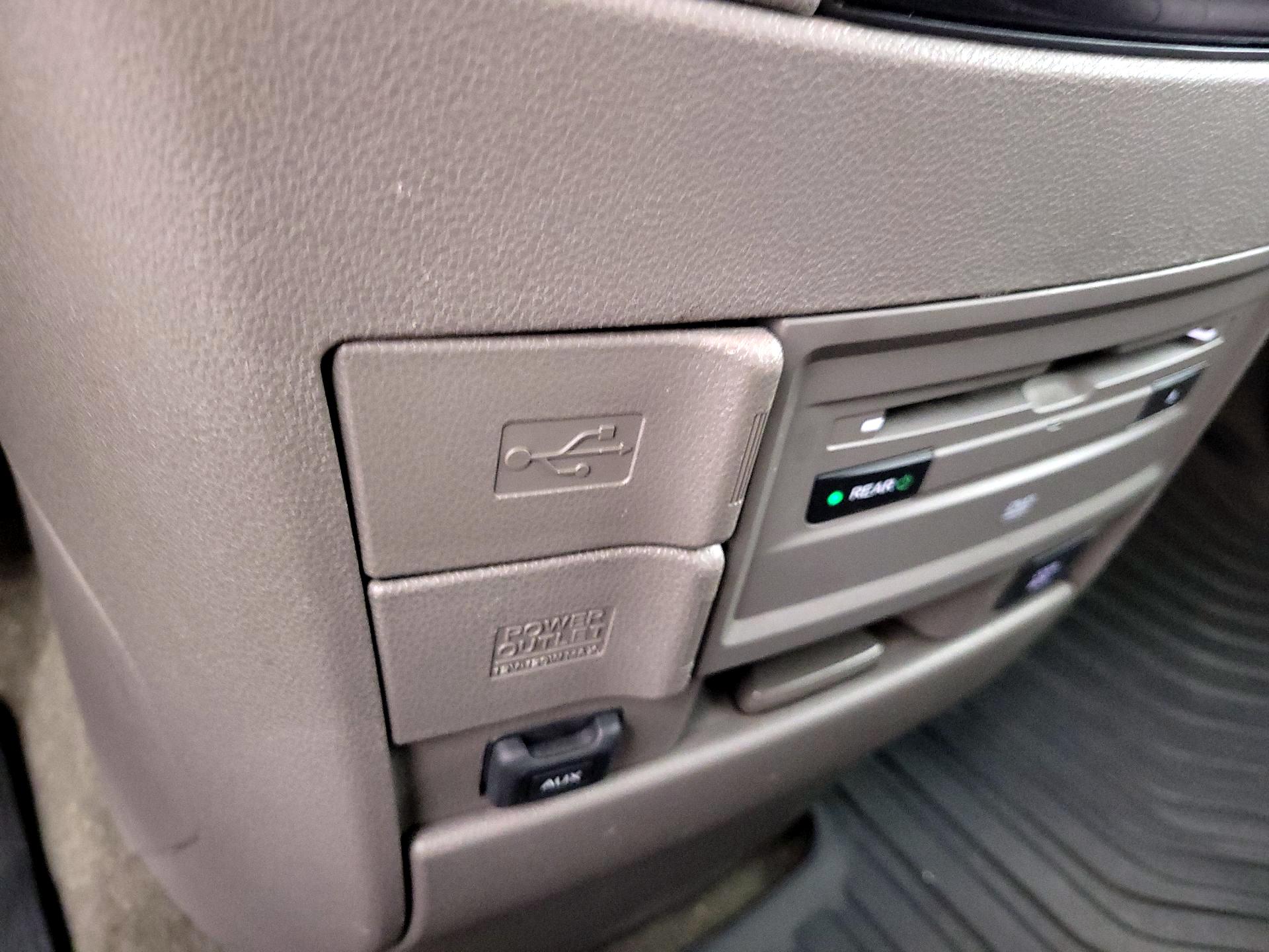 Thumbnail: 2017 Honda Odyssey - 18