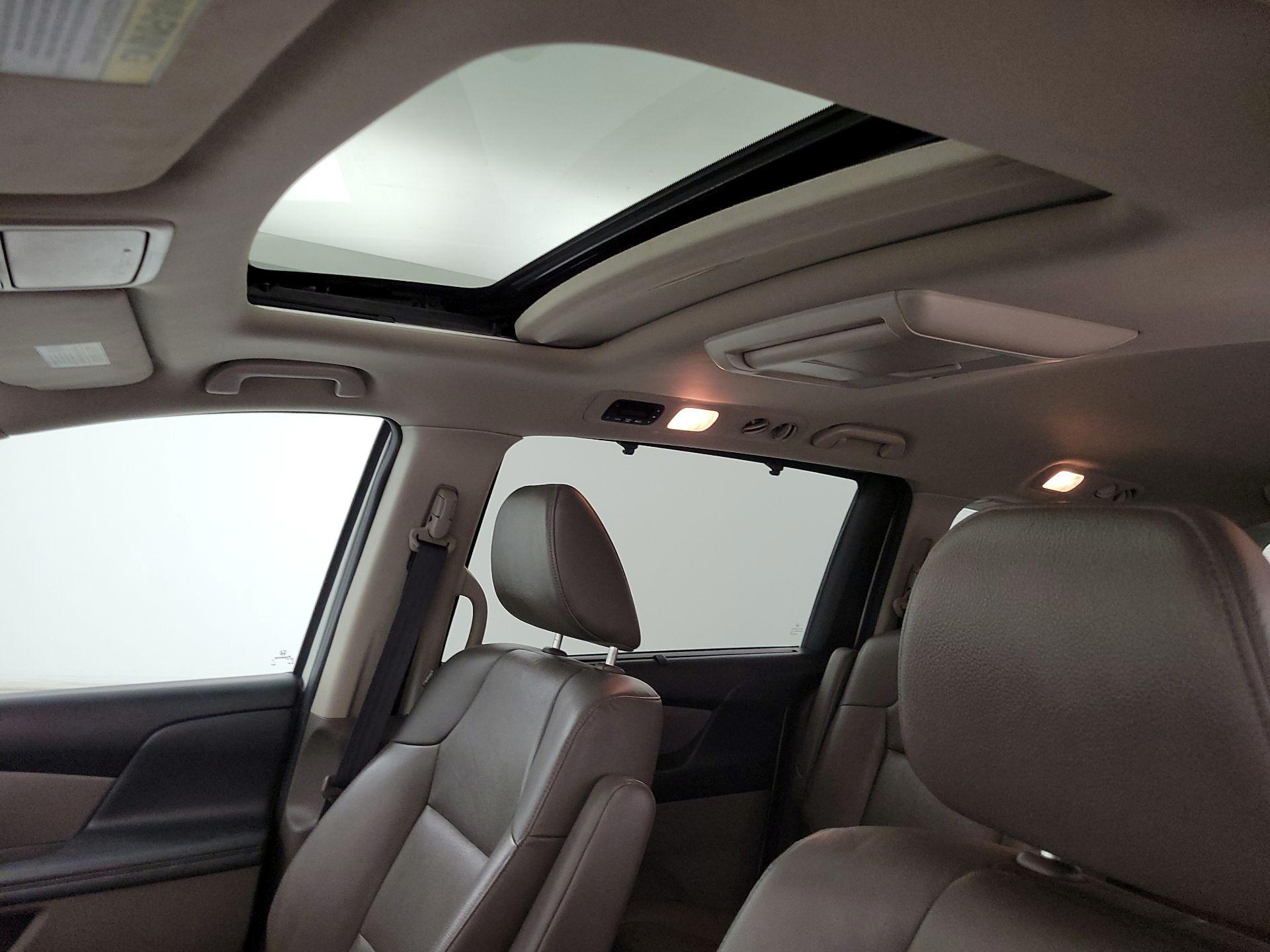 Thumbnail: 2017 Honda Odyssey - 19