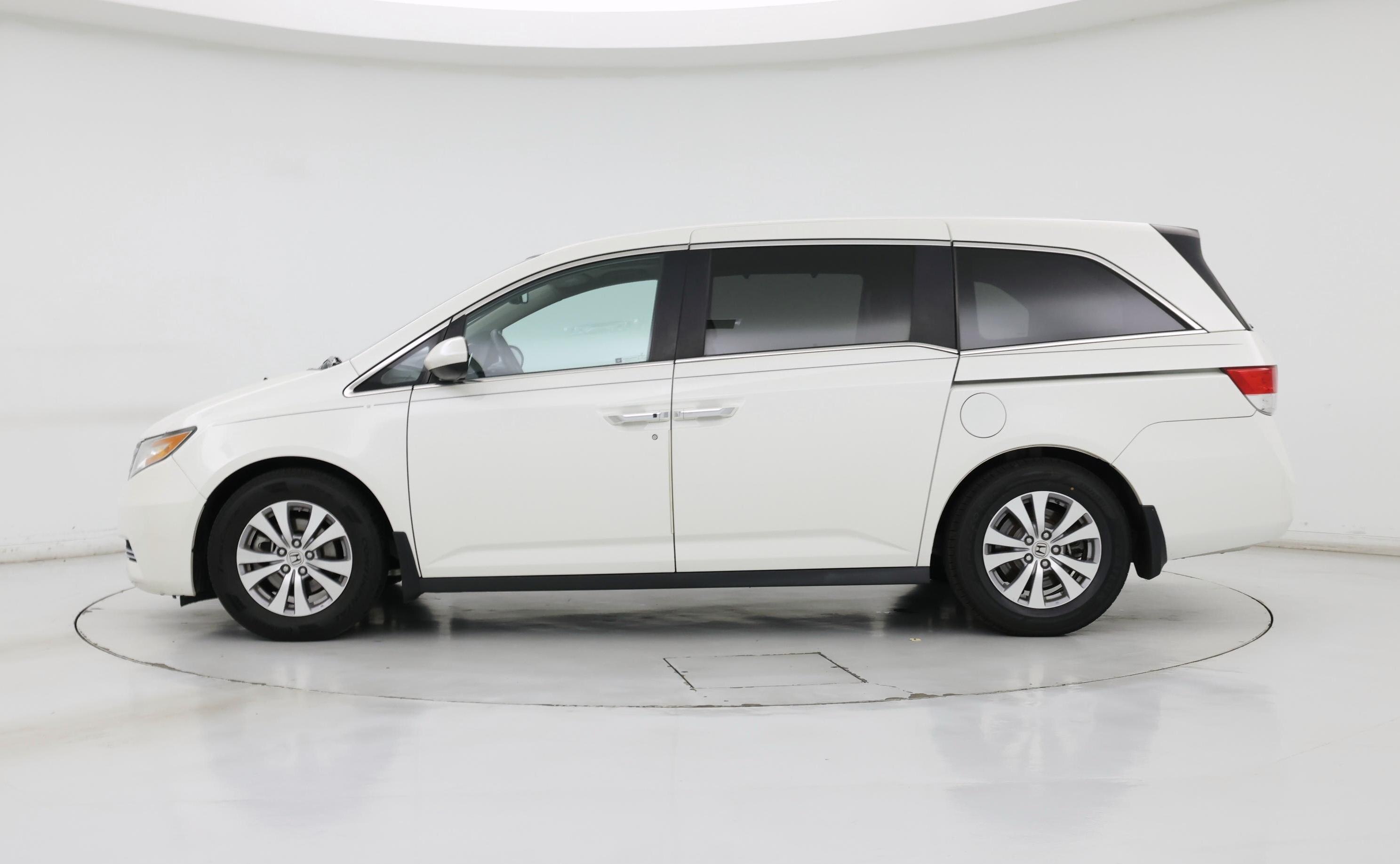 Thumbnail: 2017 Honda Odyssey - 3