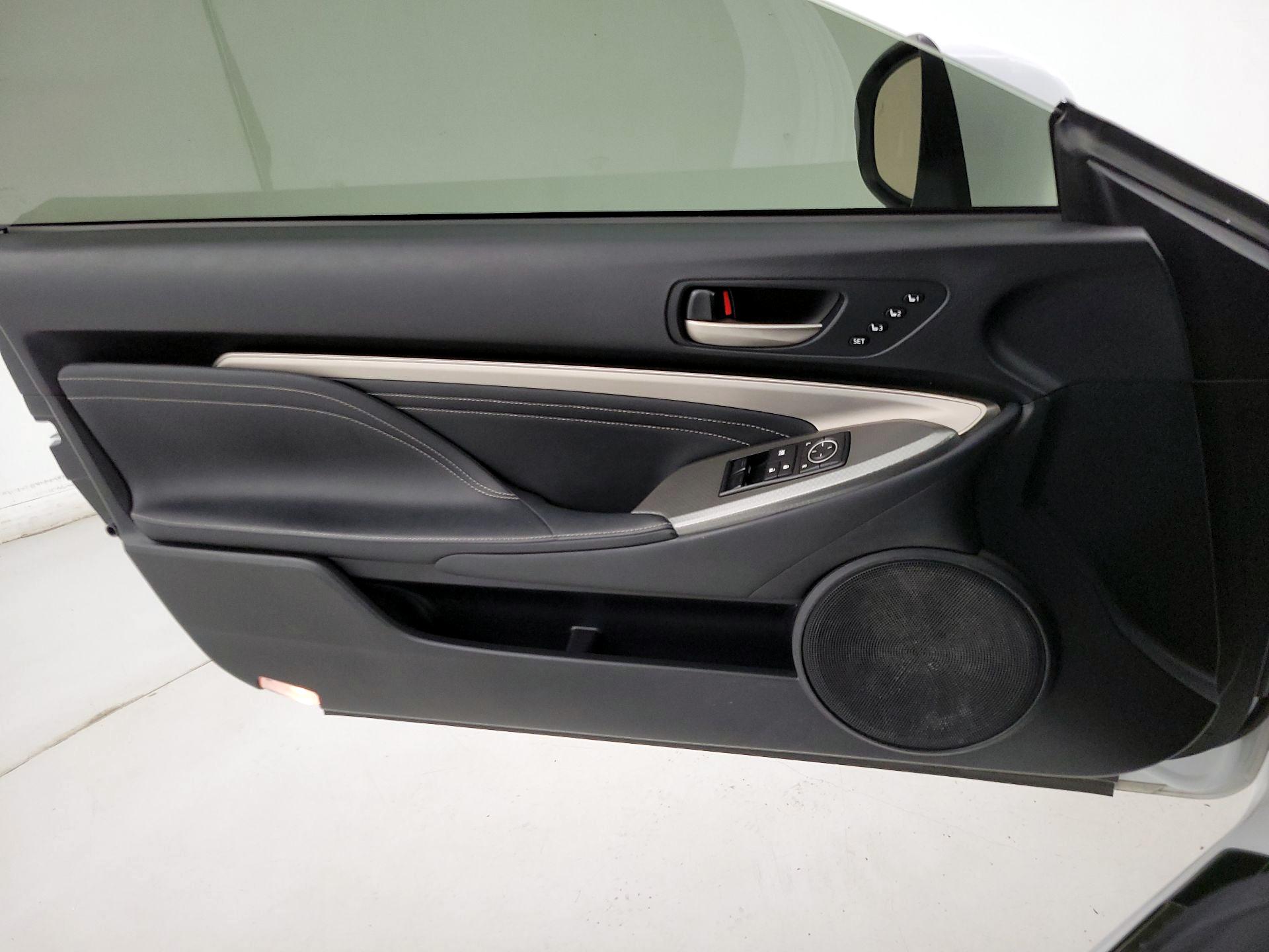 Thumbnail: 2015 Lexus RC - 12