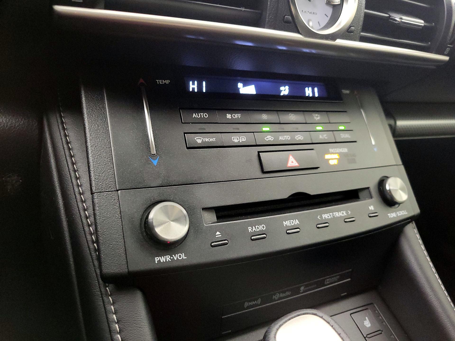 Thumbnail: 2015 Lexus RC - 17