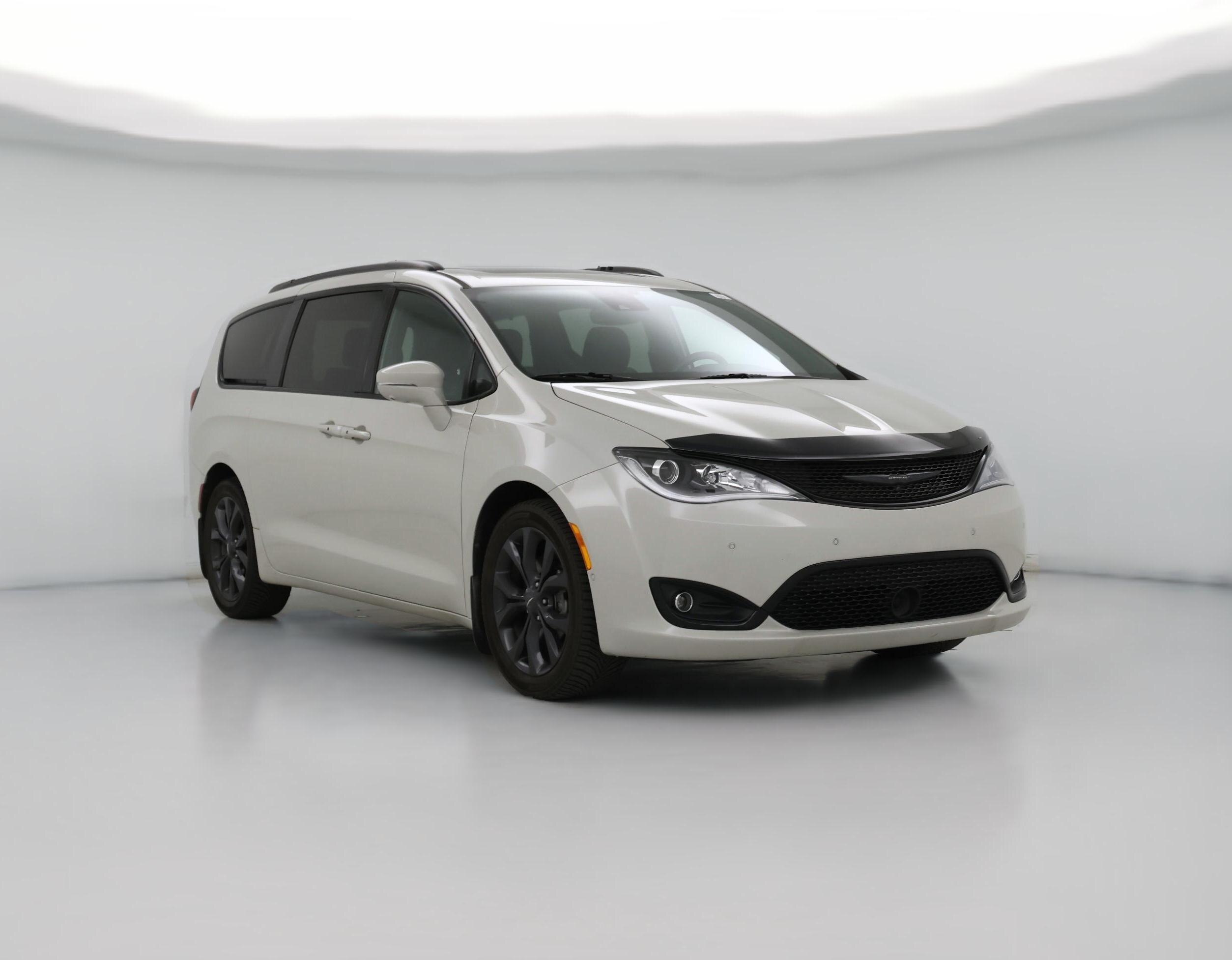 Thumbnail: 2019 Chrysler Pacifica - 1