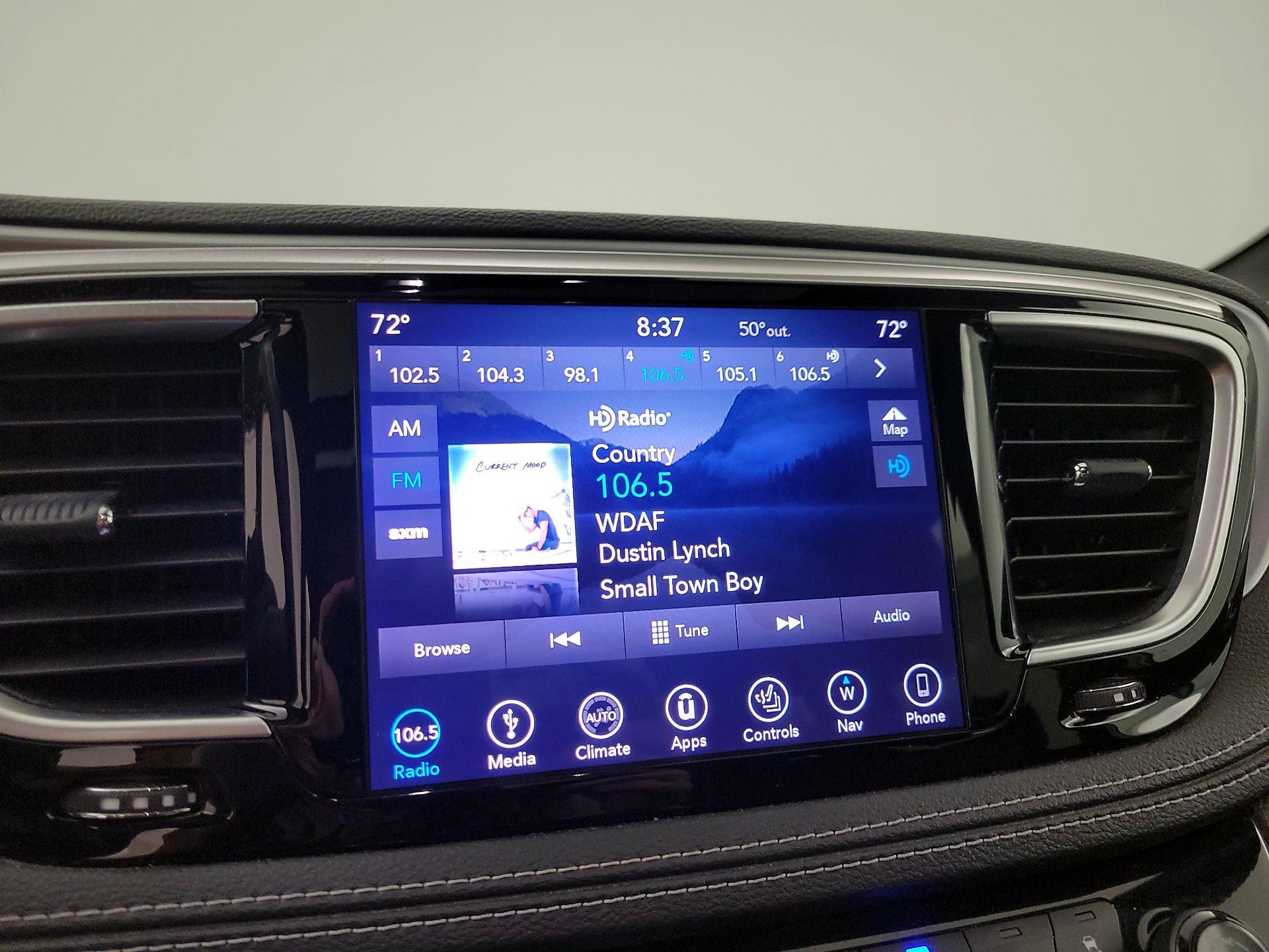 Thumbnail: 2019 Chrysler Pacifica - 15