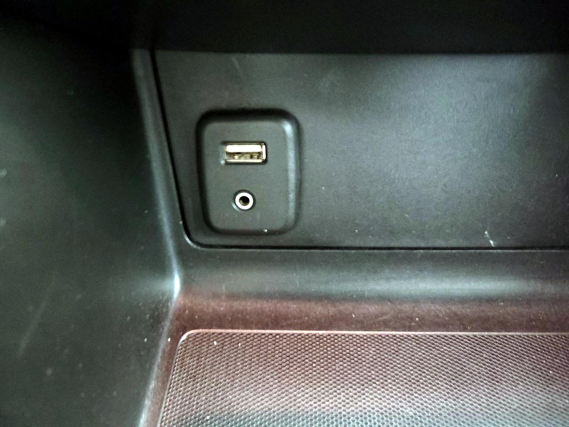 Thumbnail: 2018 Chevrolet Colorado - 18