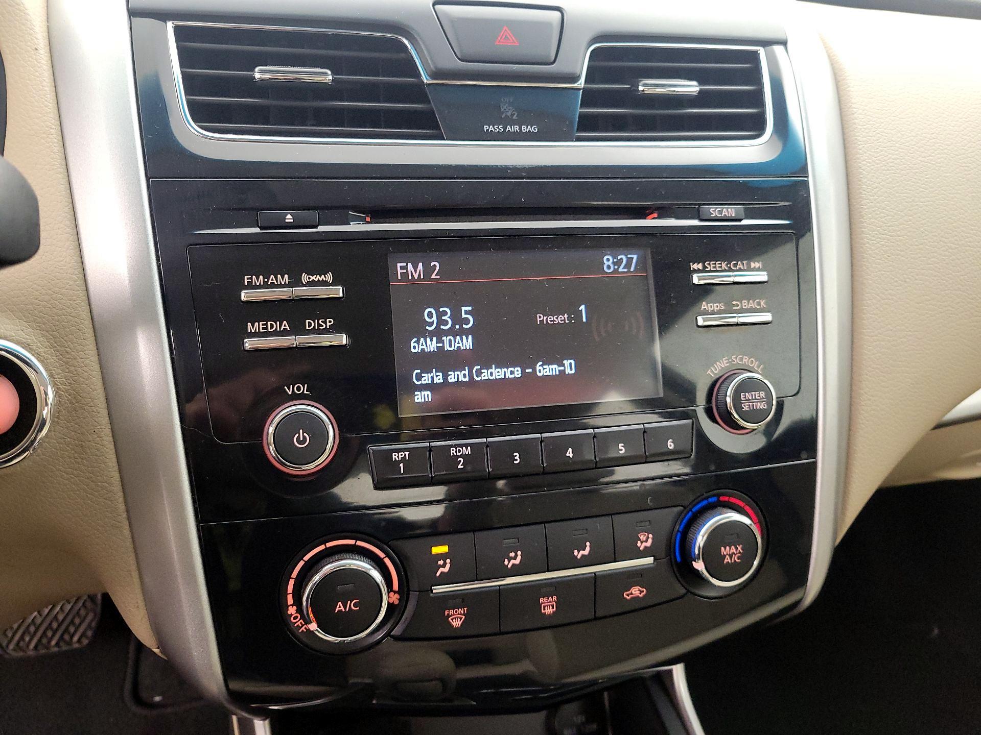 Thumbnail: 2015 Nissan Altima - 15