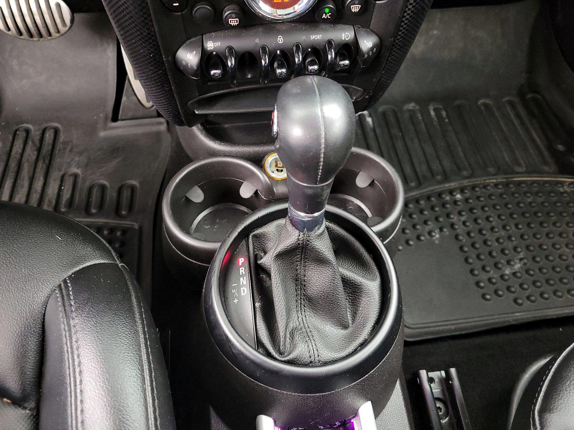 Thumbnail: 2016 MINI Cooper Countryman - 15