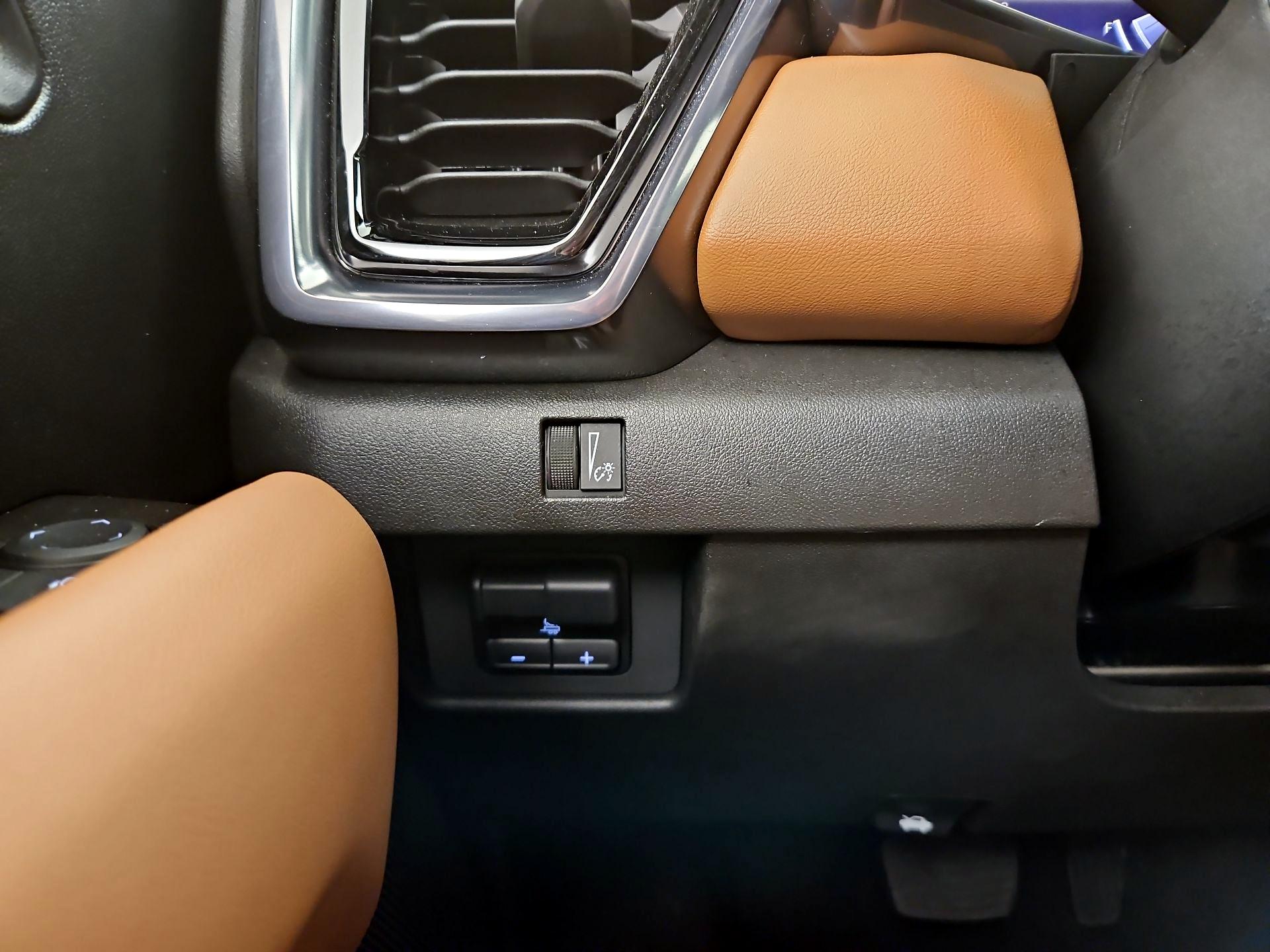 Thumbnail: 2025 GMC Canyon - 13