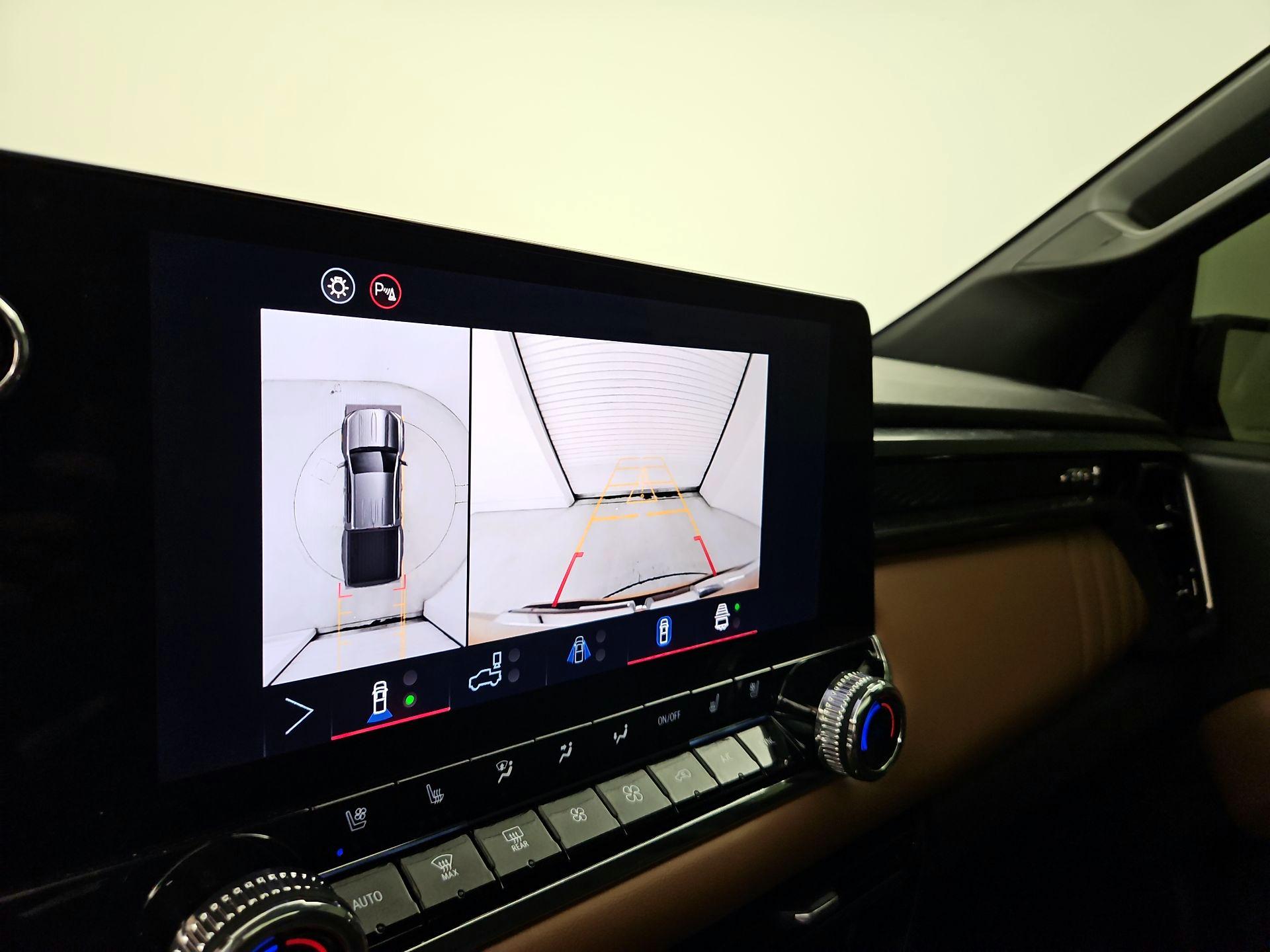 Thumbnail: 2025 GMC Canyon - 15