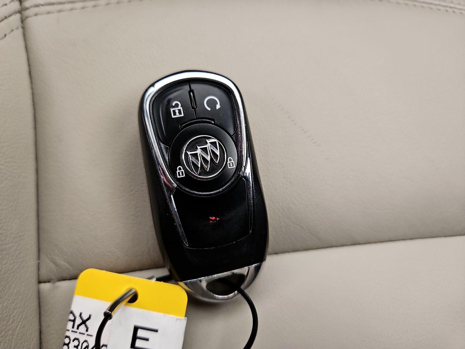 2019 Buick Encore Essence - Photo 25