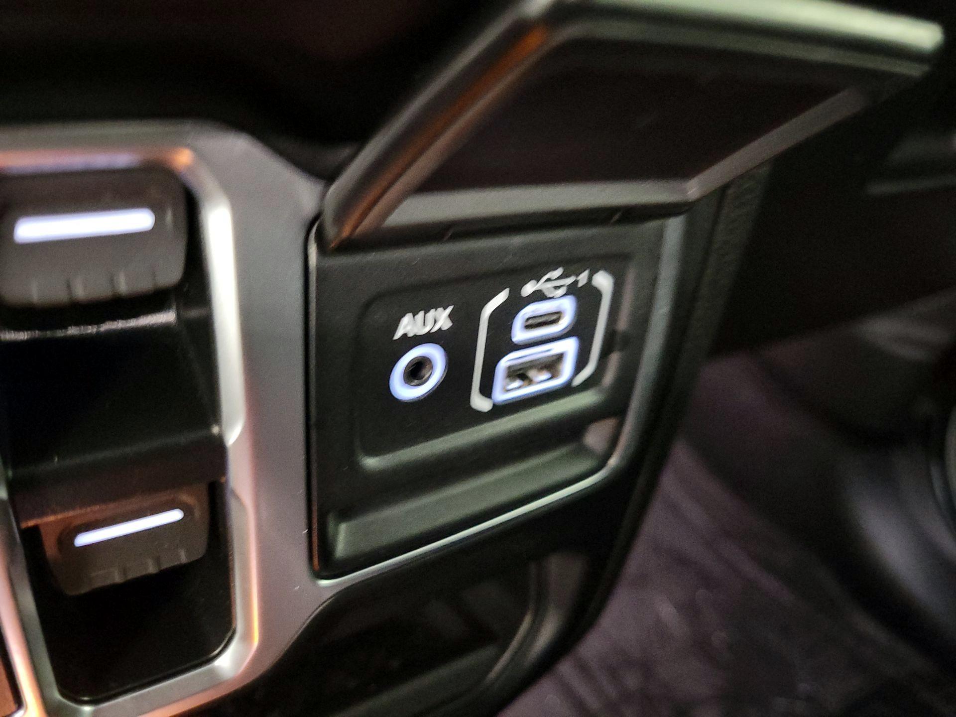 Thumbnail: 2024 Jeep Wrangler - 19