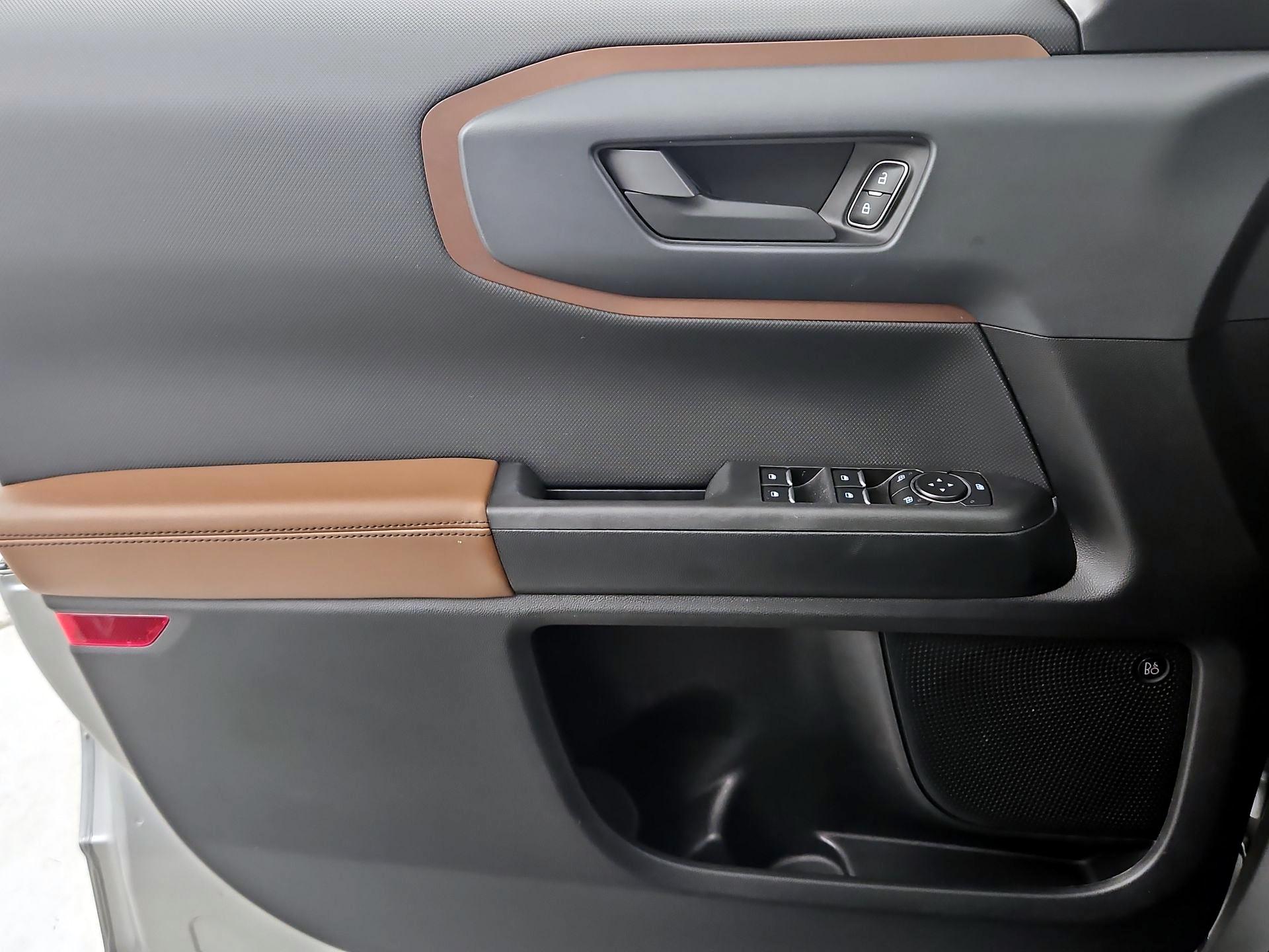 Thumbnail: 2021 Ford Bronco Sport - 12