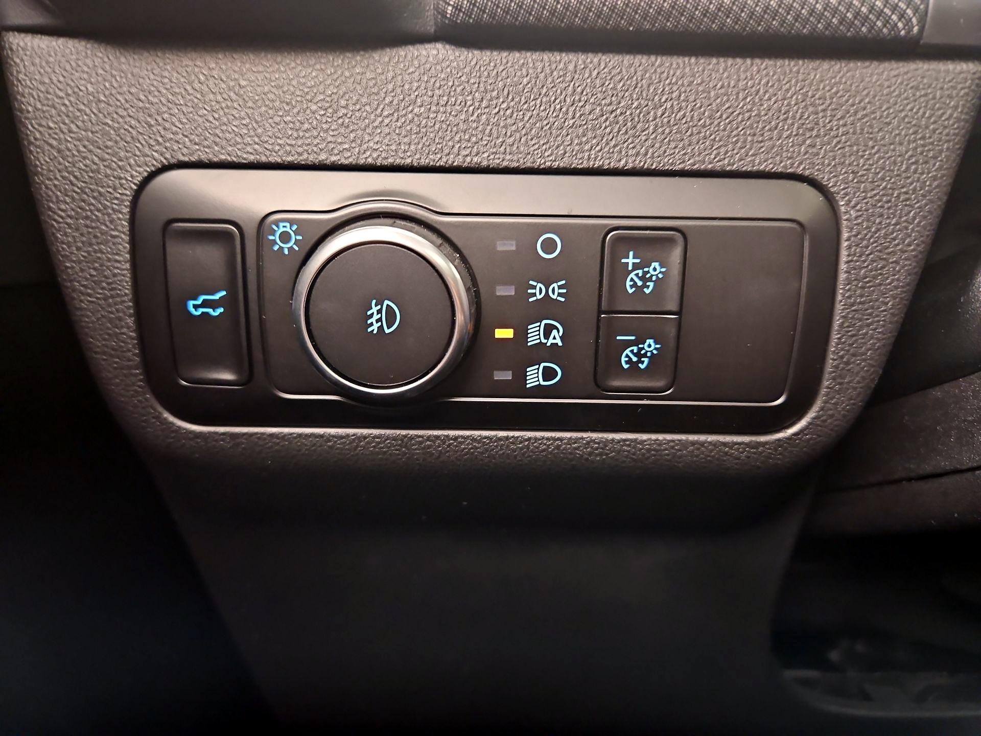 Thumbnail: 2021 Ford Bronco Sport - 13