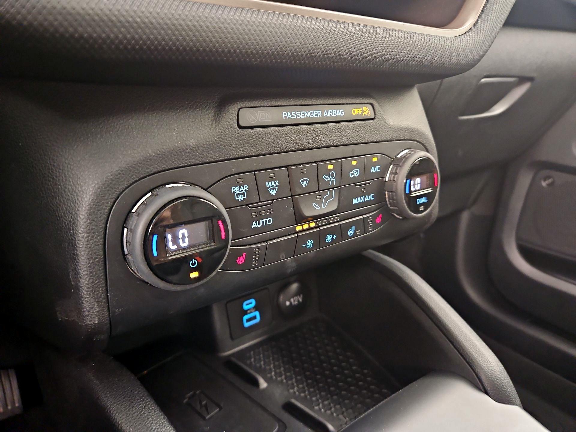 Thumbnail: 2021 Ford Bronco Sport - 17