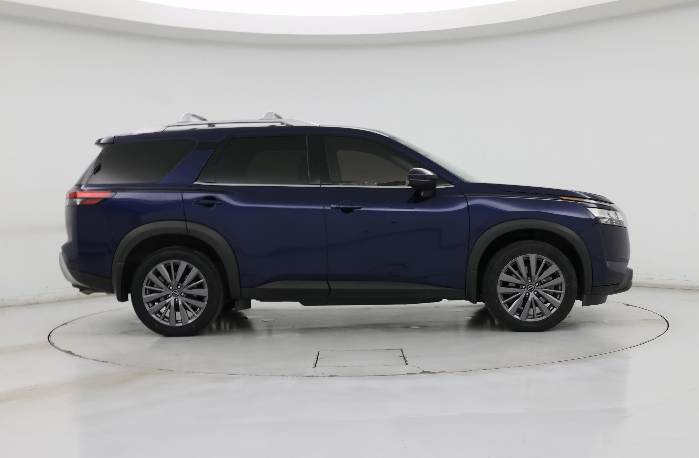 Thumbnail: 2023 Nissan Pathfinder - 7