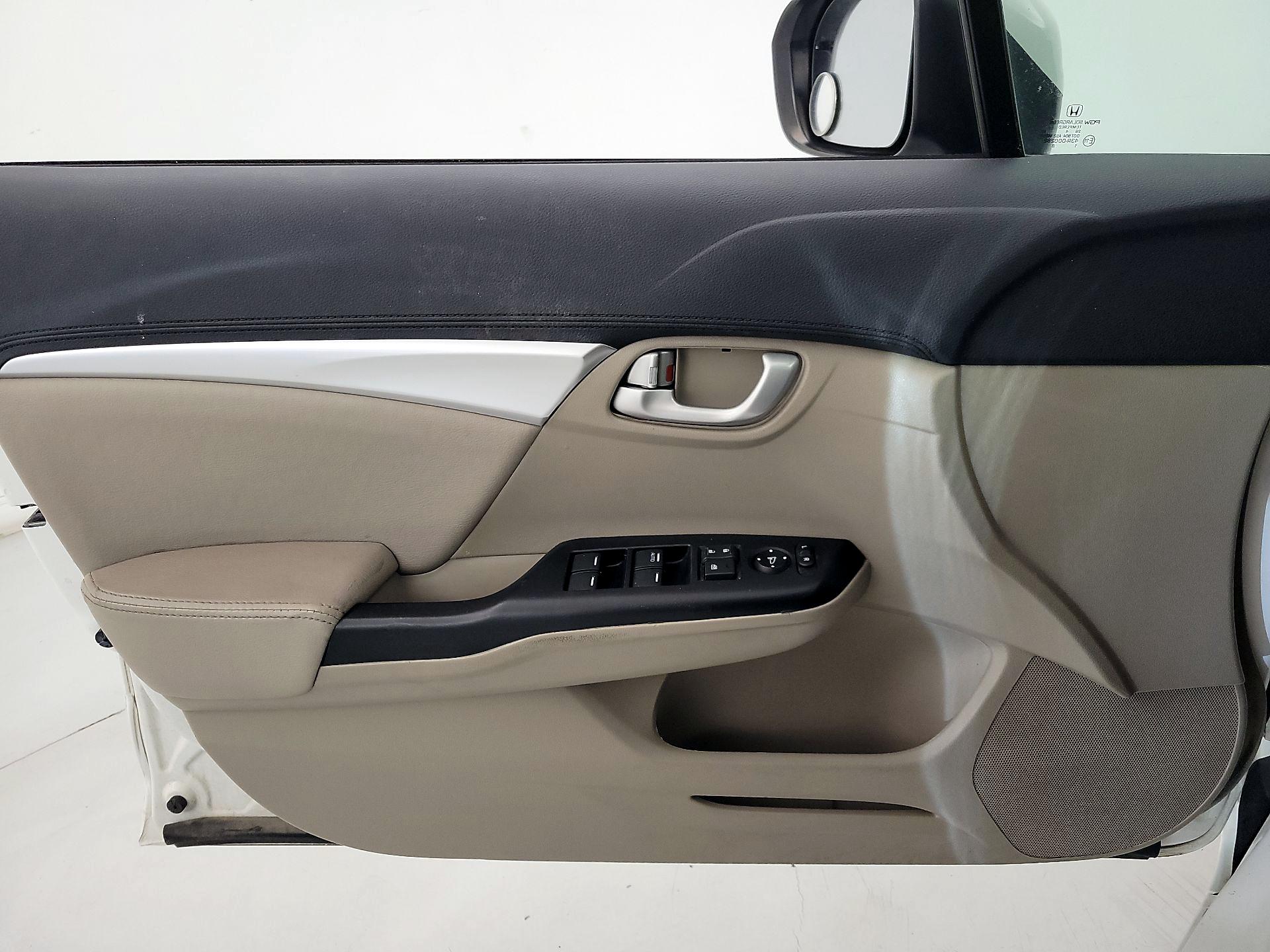 Thumbnail: 2015 Honda Civic - 12