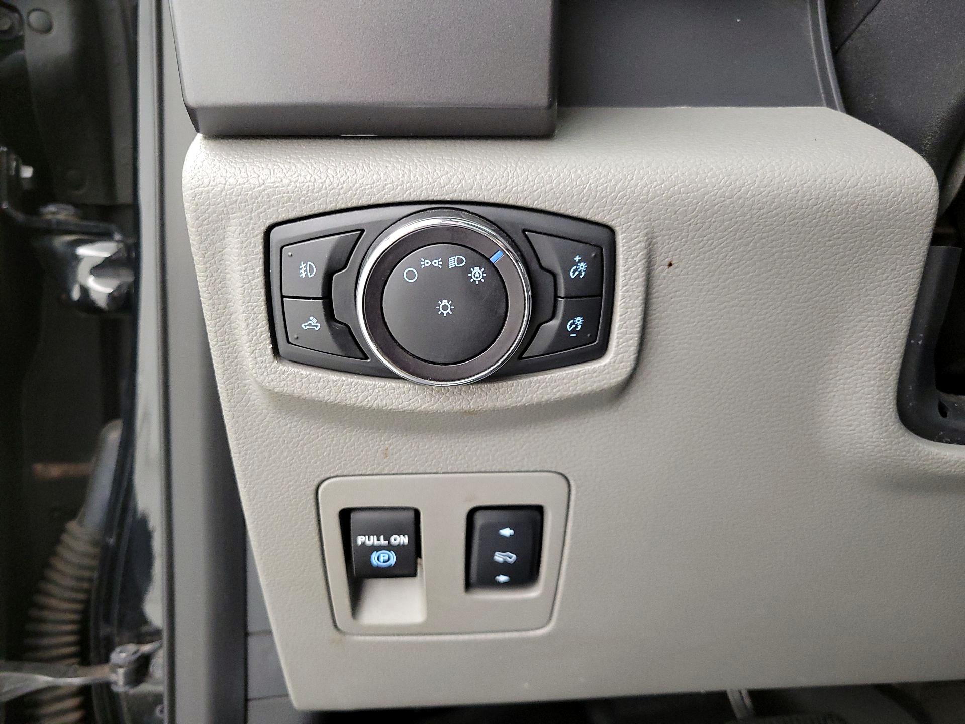 Thumbnail: 2018 Ford F-150 - 13