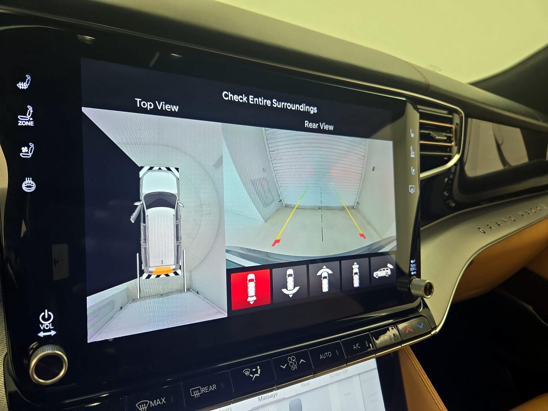 Thumbnail: 2023 Jeep Grand Wagoneer L - 15