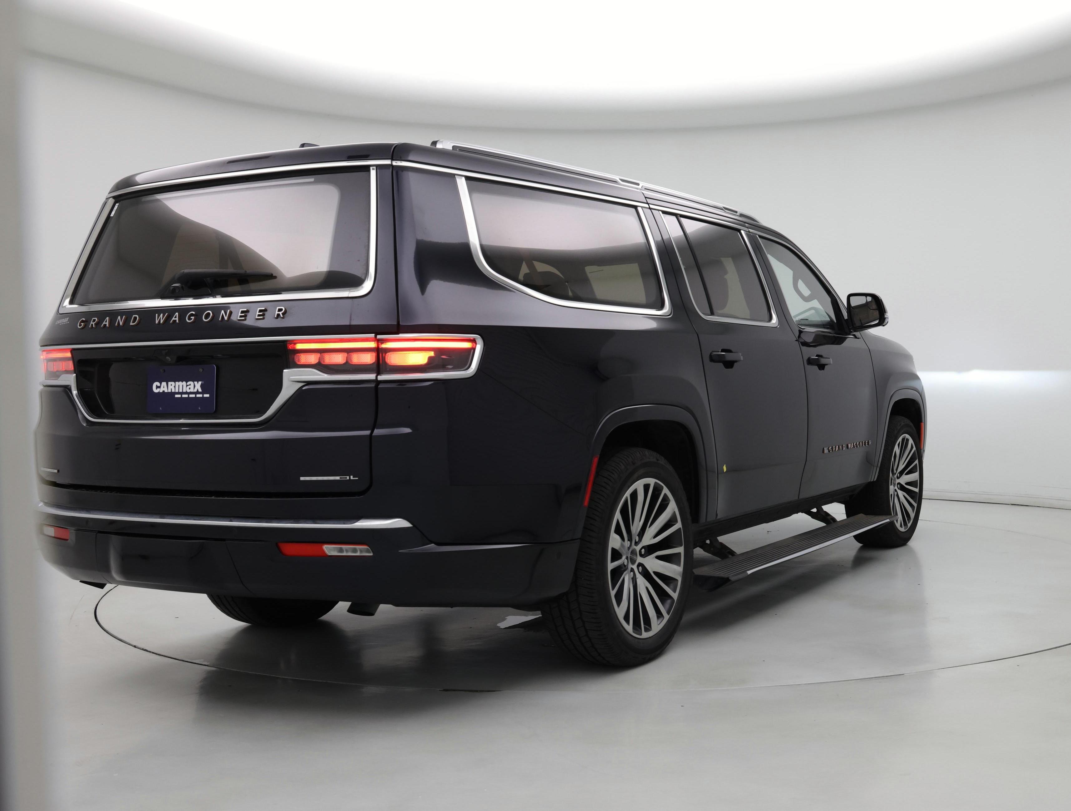 Thumbnail: 2023 Jeep Grand Wagoneer L - 8