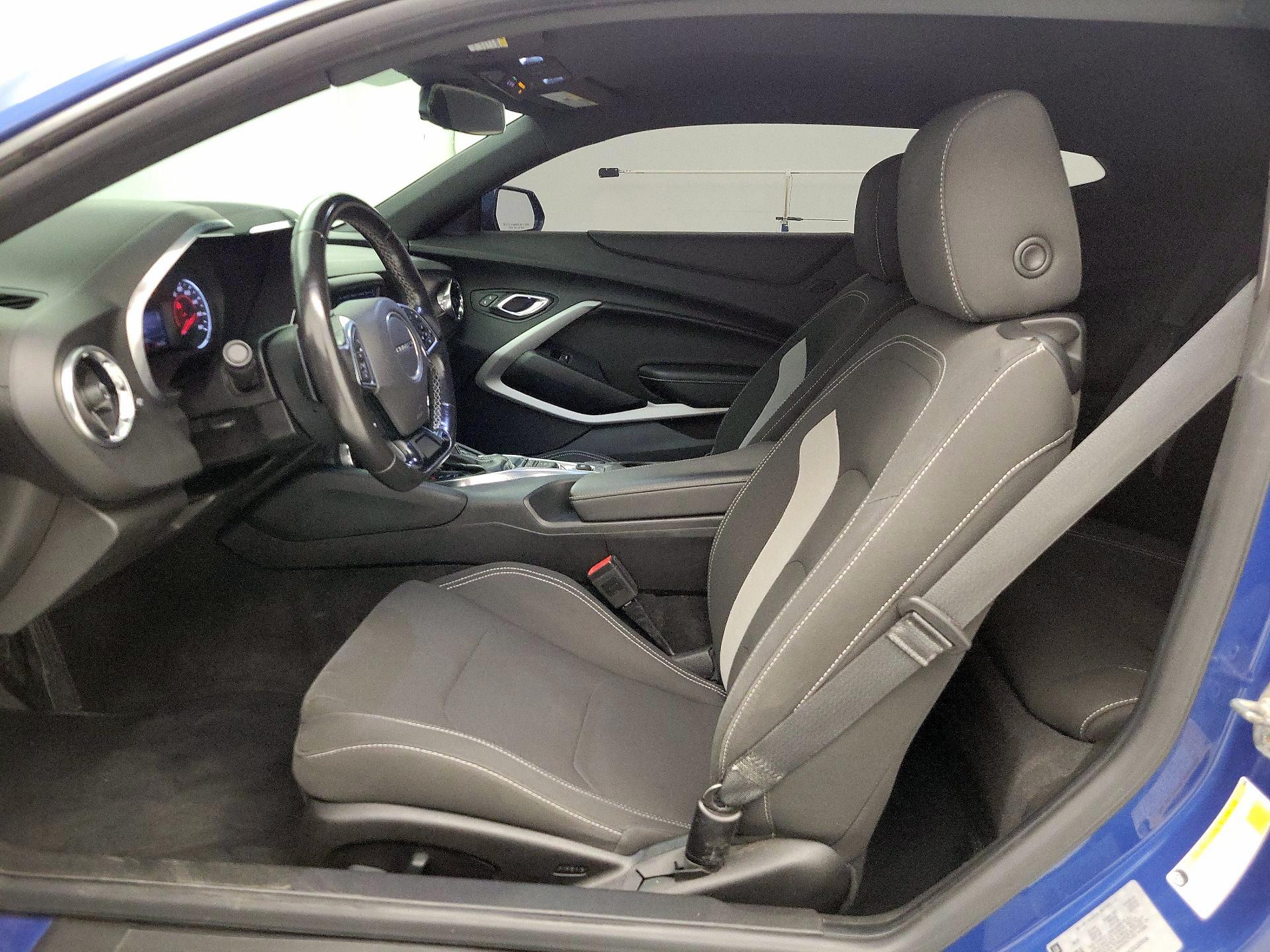 Thumbnail: 2019 Chevrolet Camaro - 11