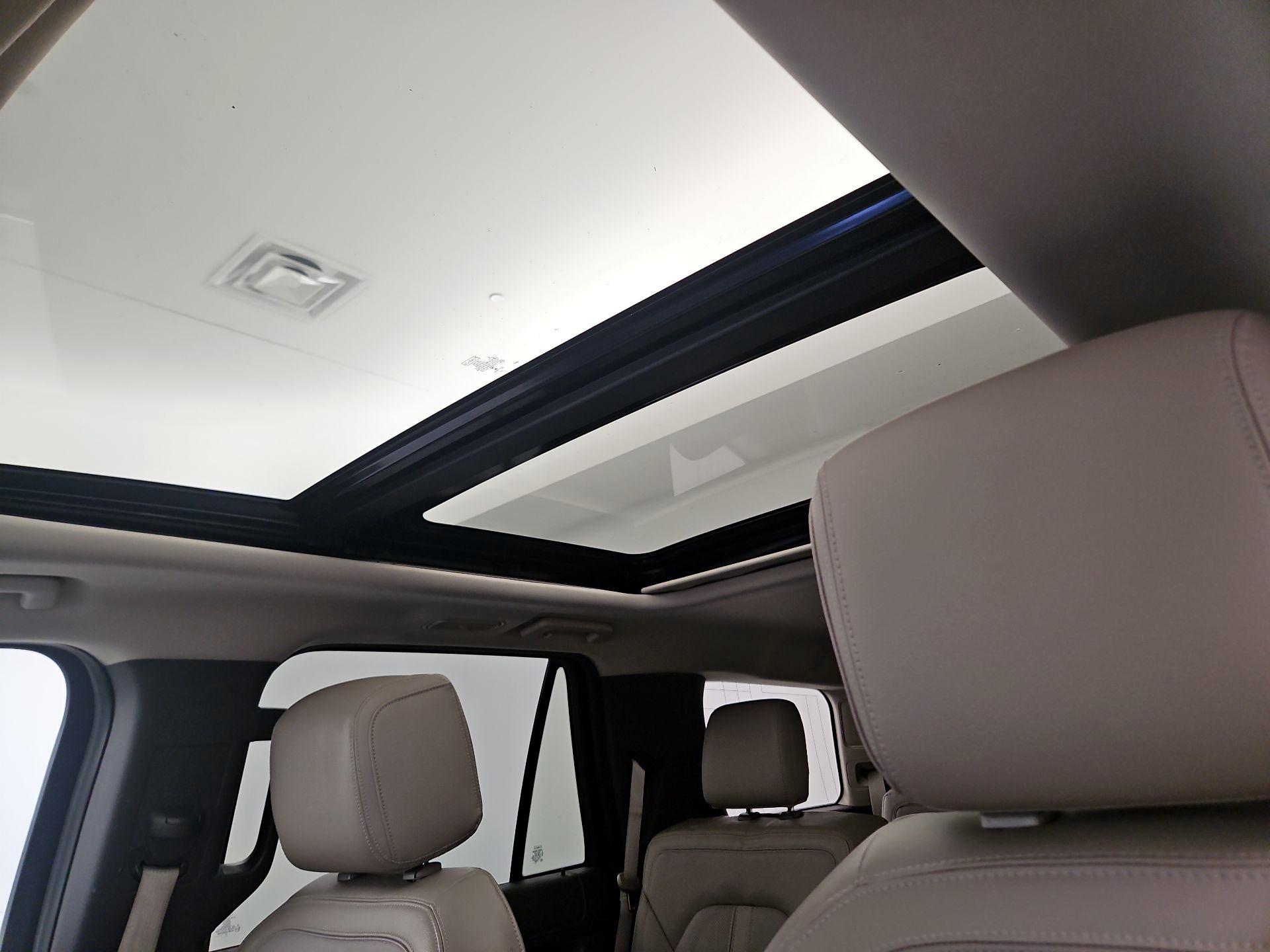 Thumbnail: 2019 Ford Expedition - 18