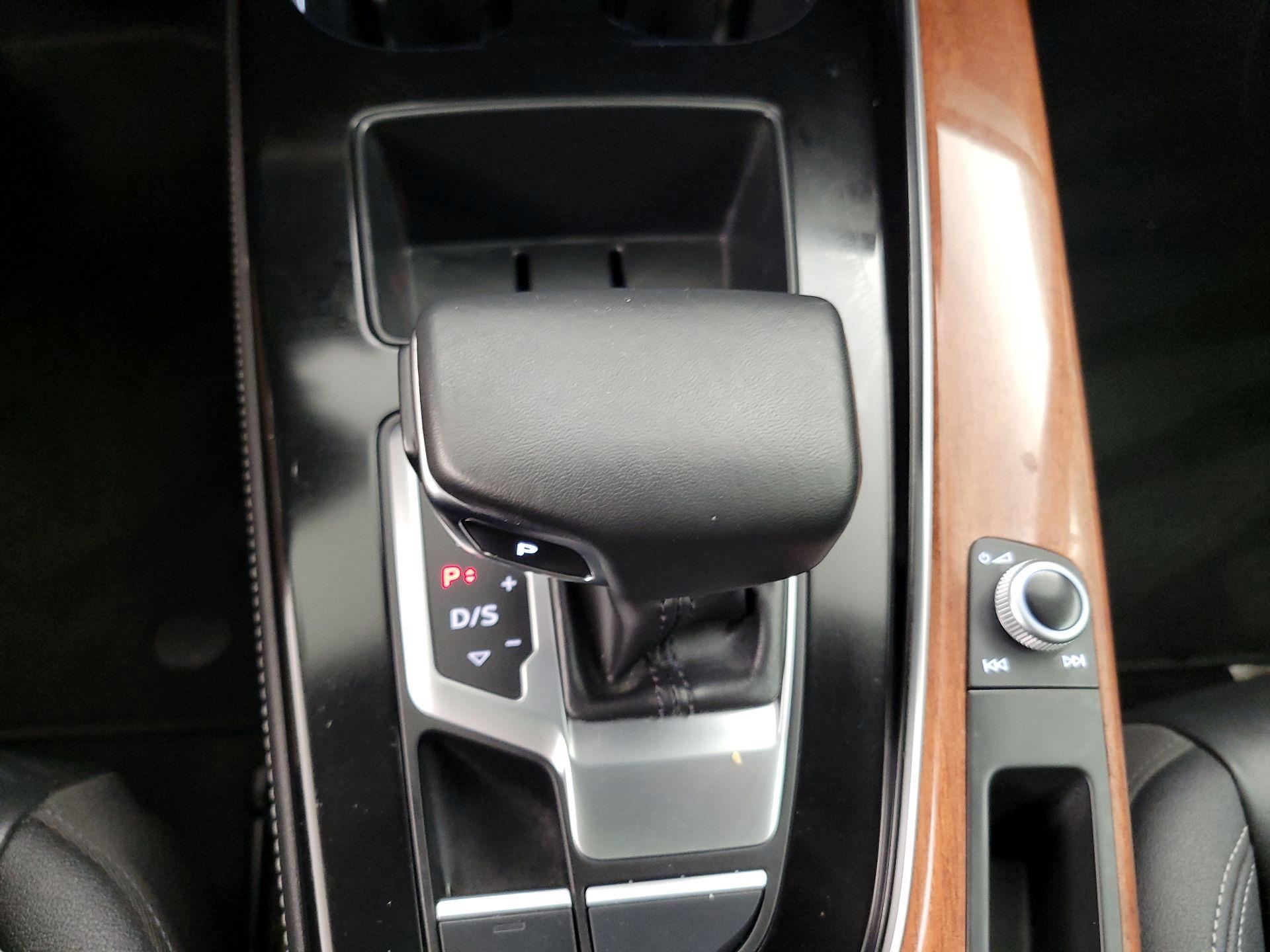 Thumbnail: 2022 Audi A4 - 17