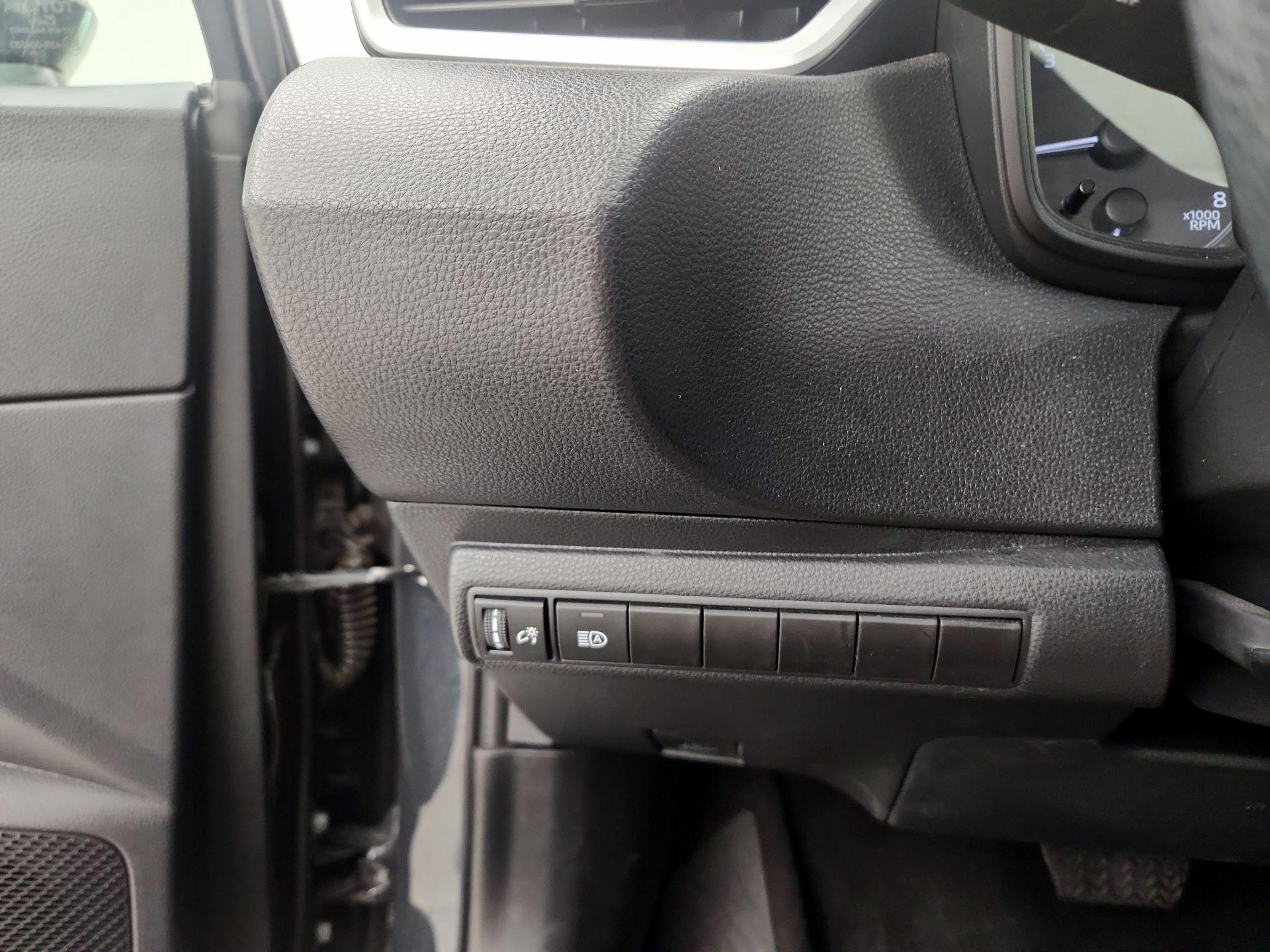 Thumbnail: 2025 Toyota Corolla - 13