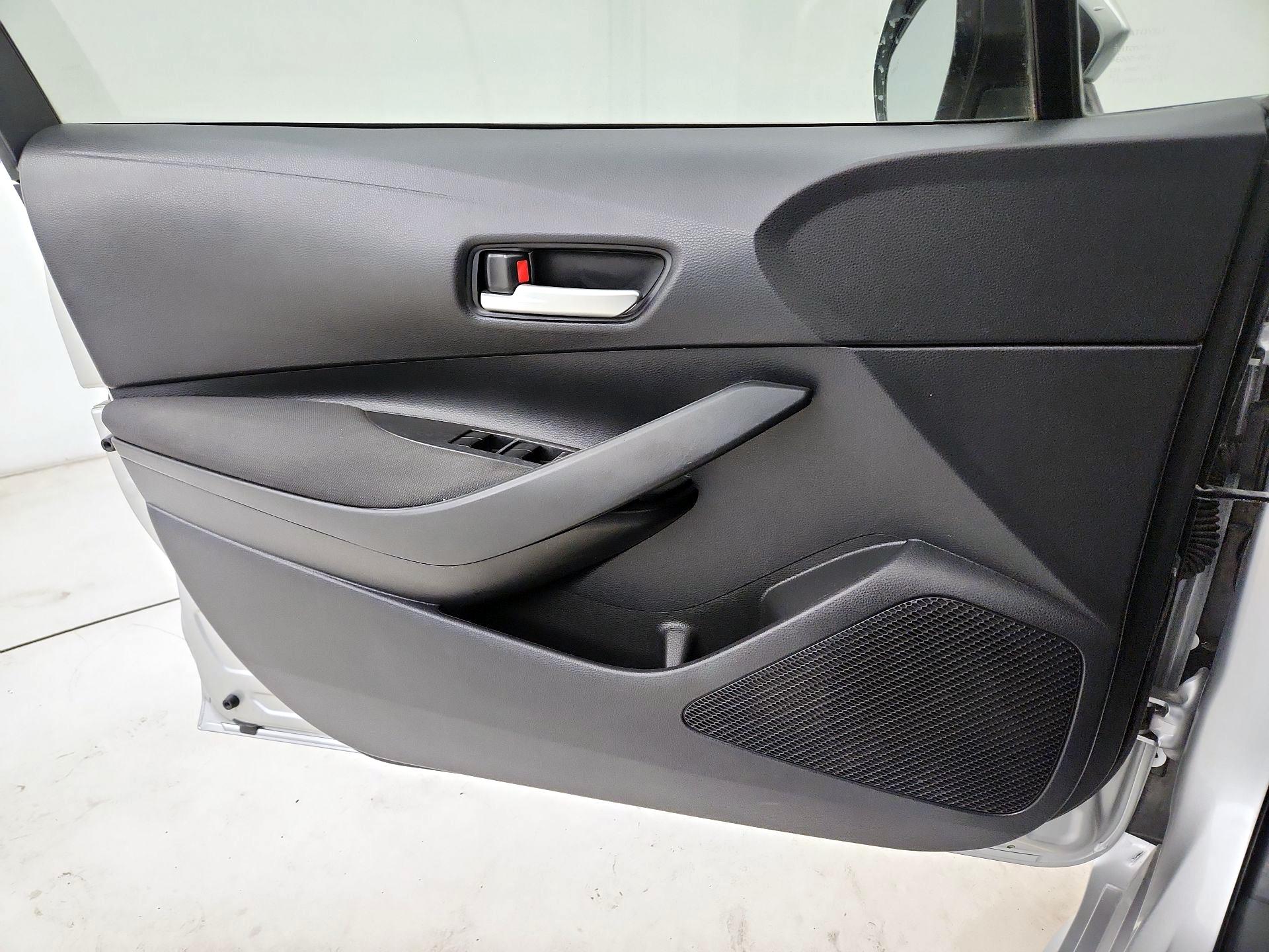 Thumbnail: 2021 Toyota Corolla - 12