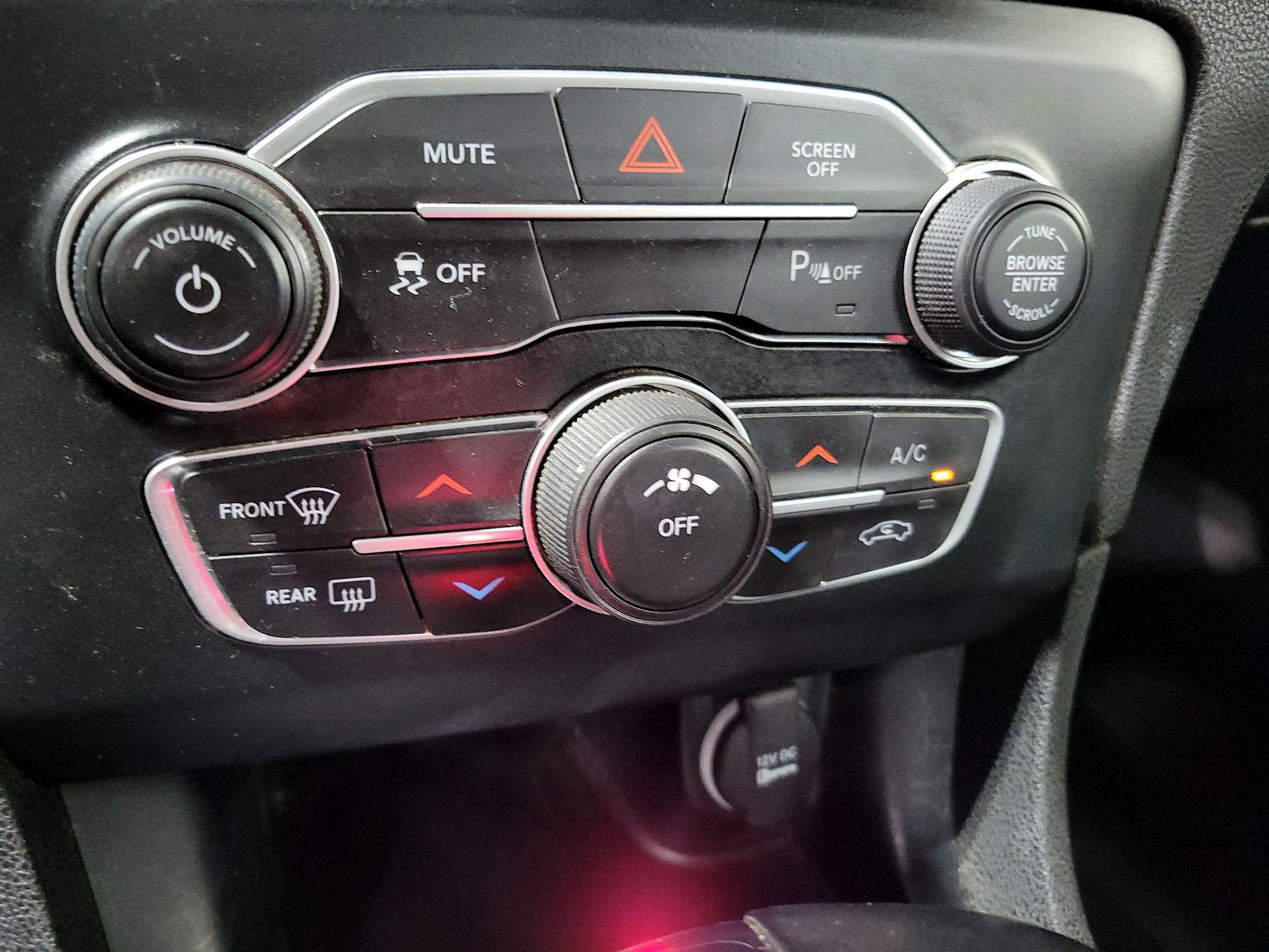 Thumbnail: 2022 Dodge Charger - 16