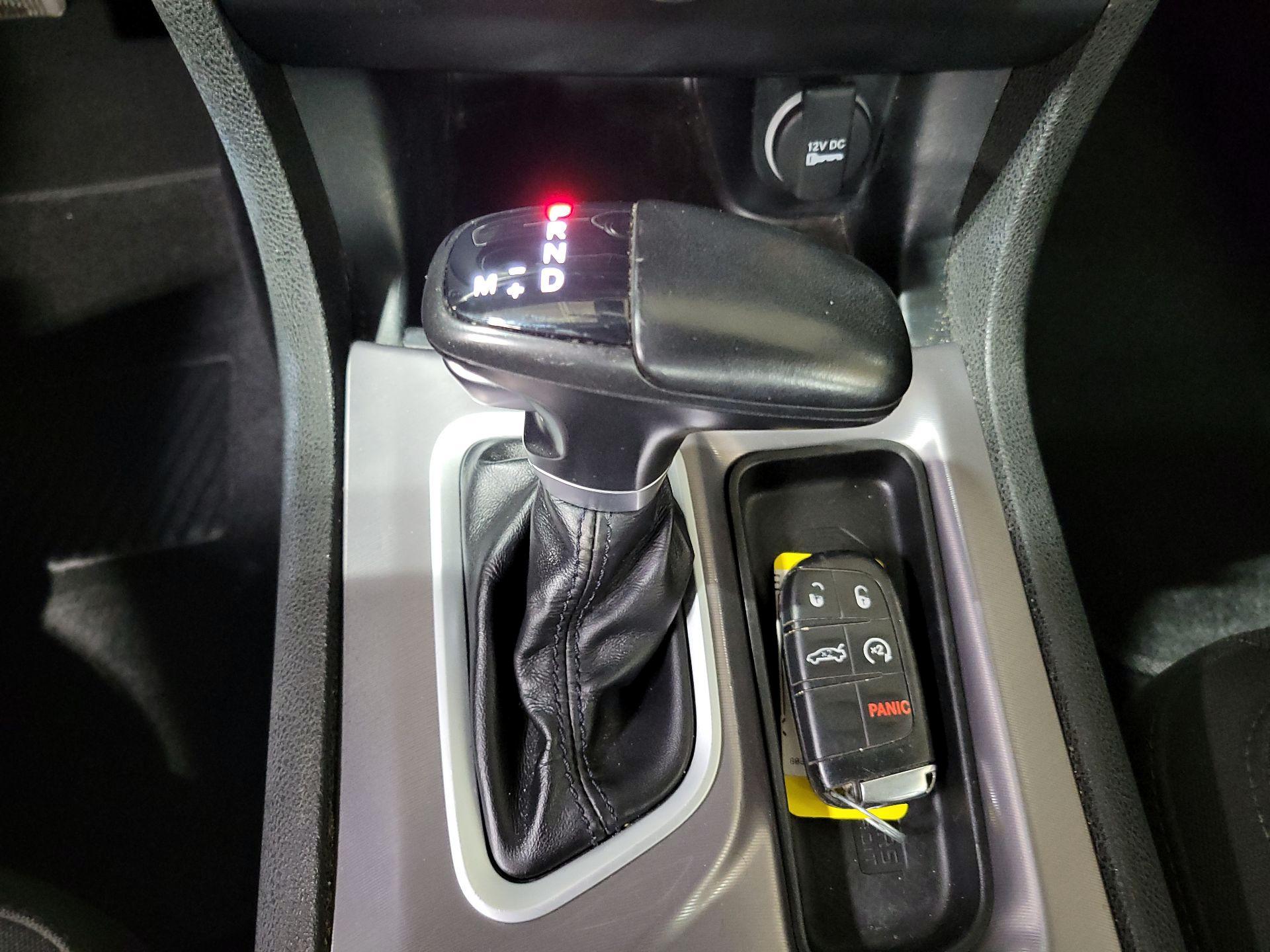 Thumbnail: 2022 Dodge Charger - 17