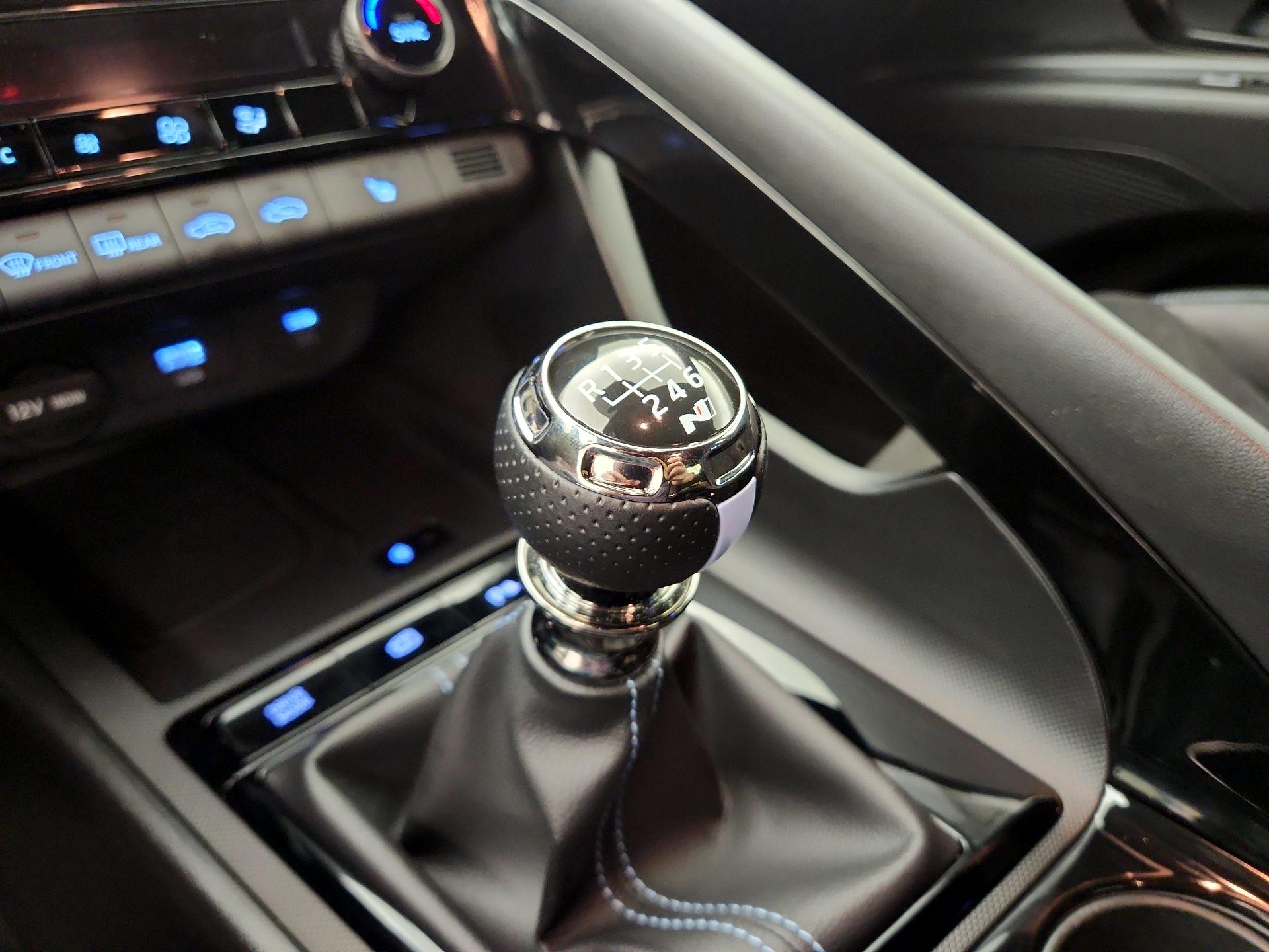 Thumbnail: 2025 Hyundai Elantra - 15