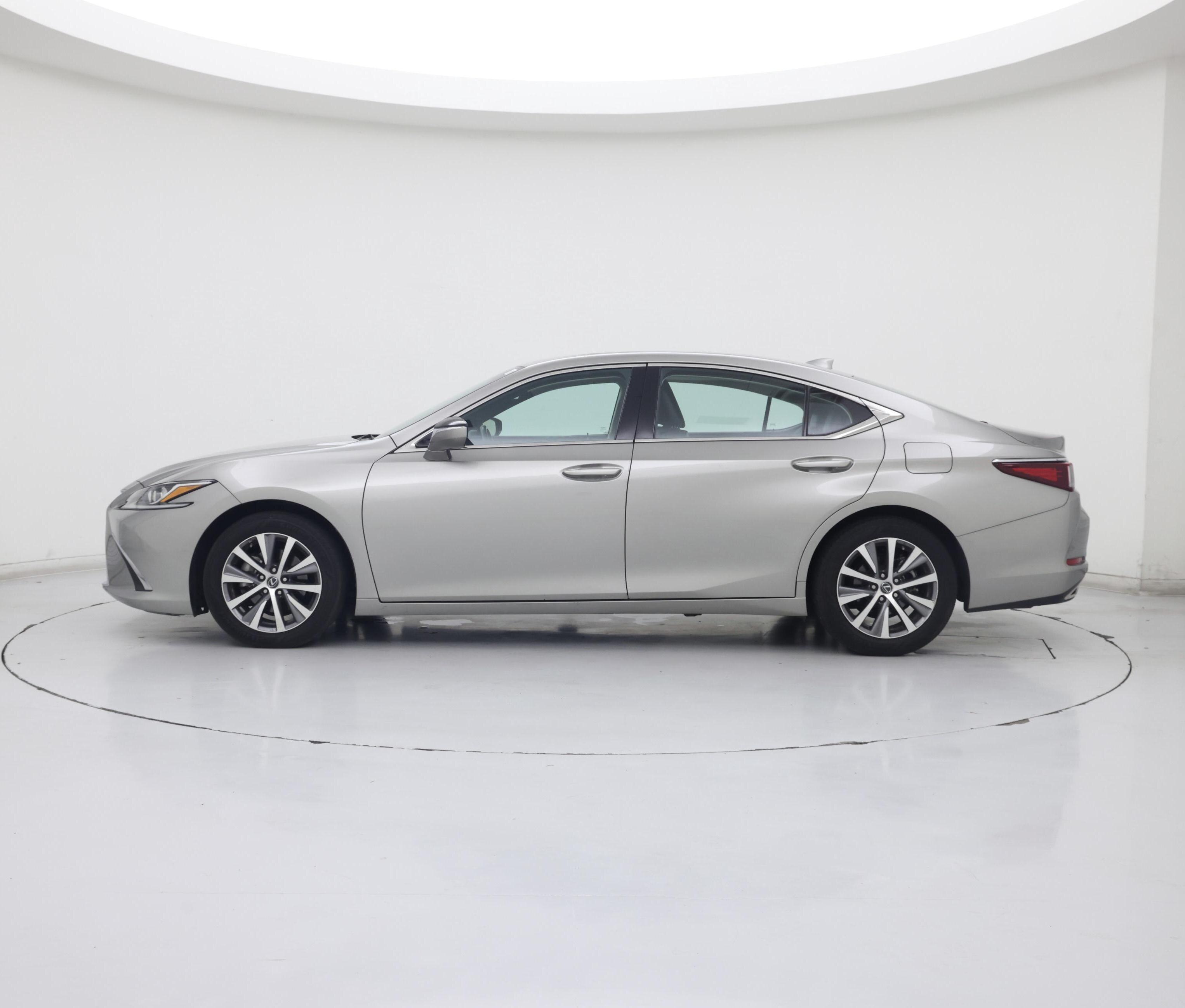 Thumbnail: 2020 Lexus ES - 3