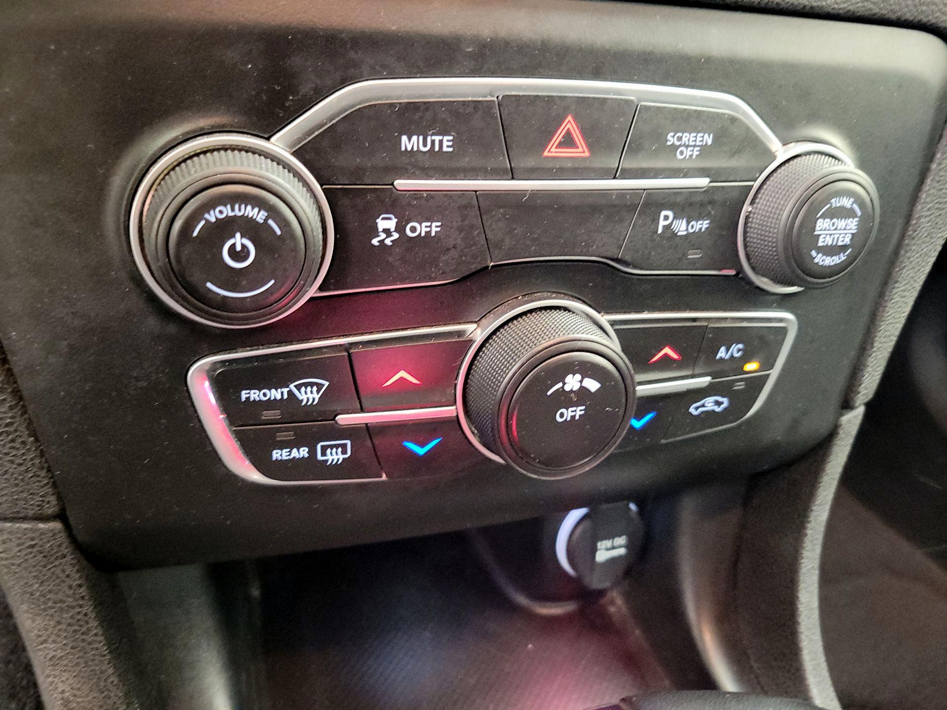 Thumbnail: 2022 Dodge Charger - 16