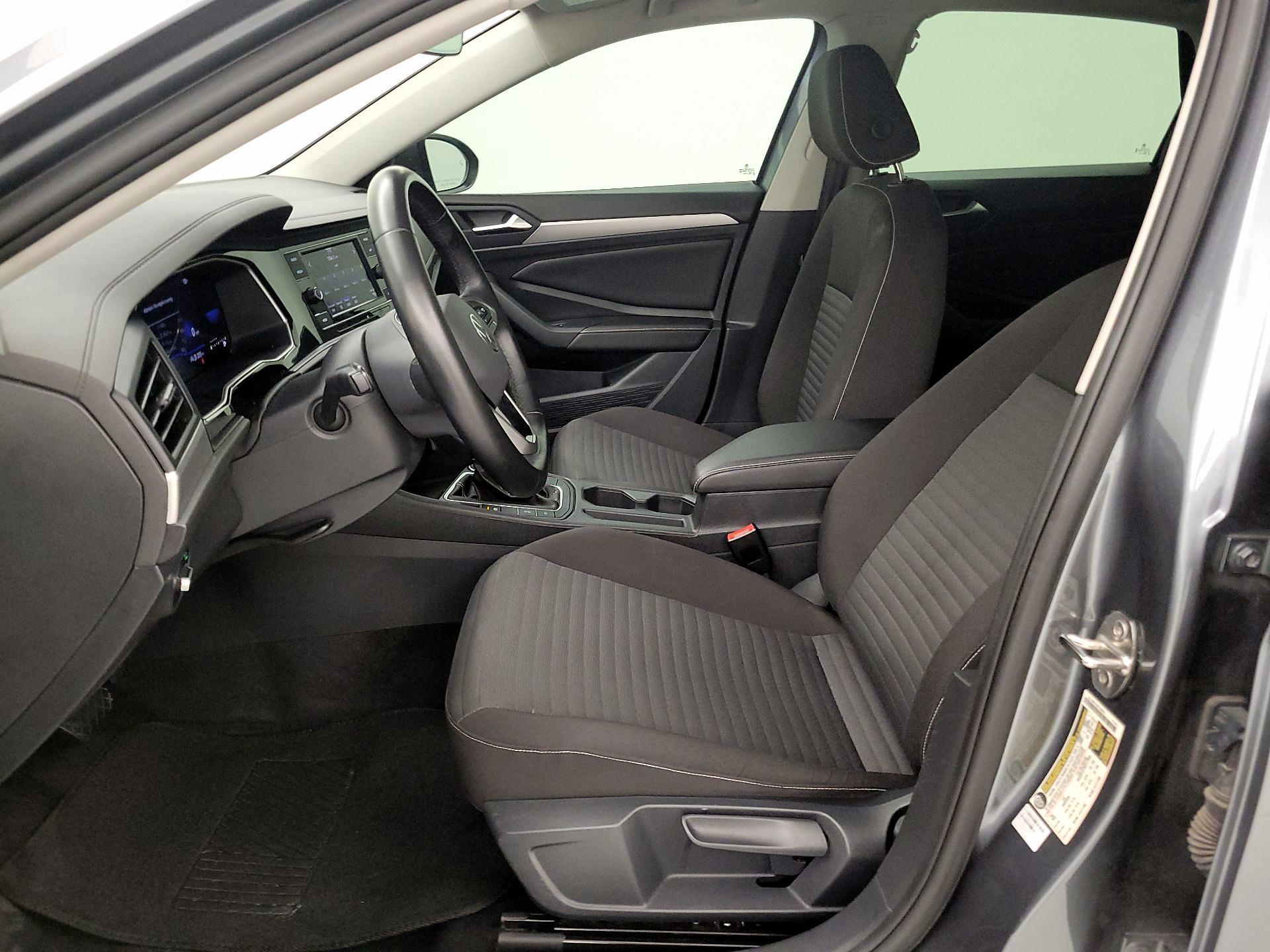 Thumbnail: 2024 Volkswagen Jetta - 11