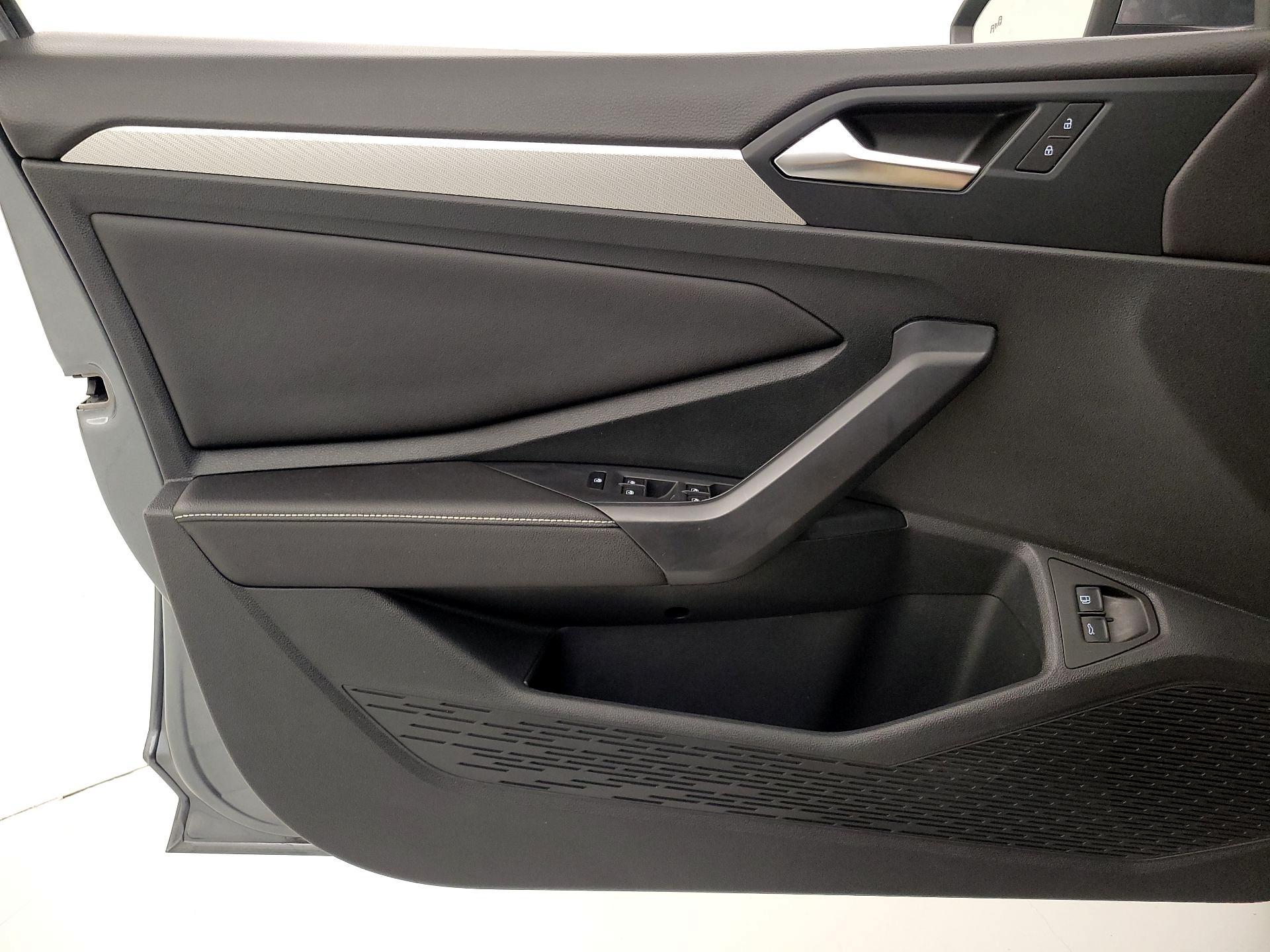 Thumbnail: 2024 Volkswagen Jetta - 12