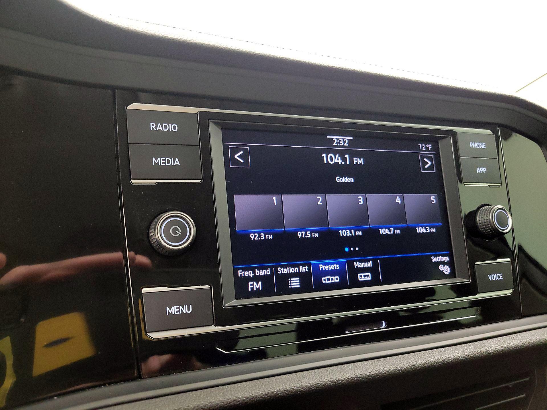 Thumbnail: 2024 Volkswagen Jetta - 15