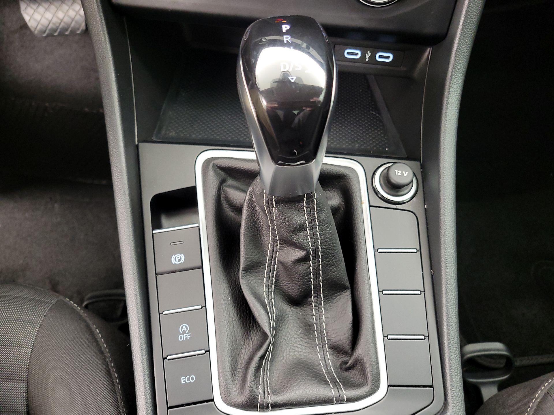 Thumbnail: 2024 Volkswagen Jetta - 17