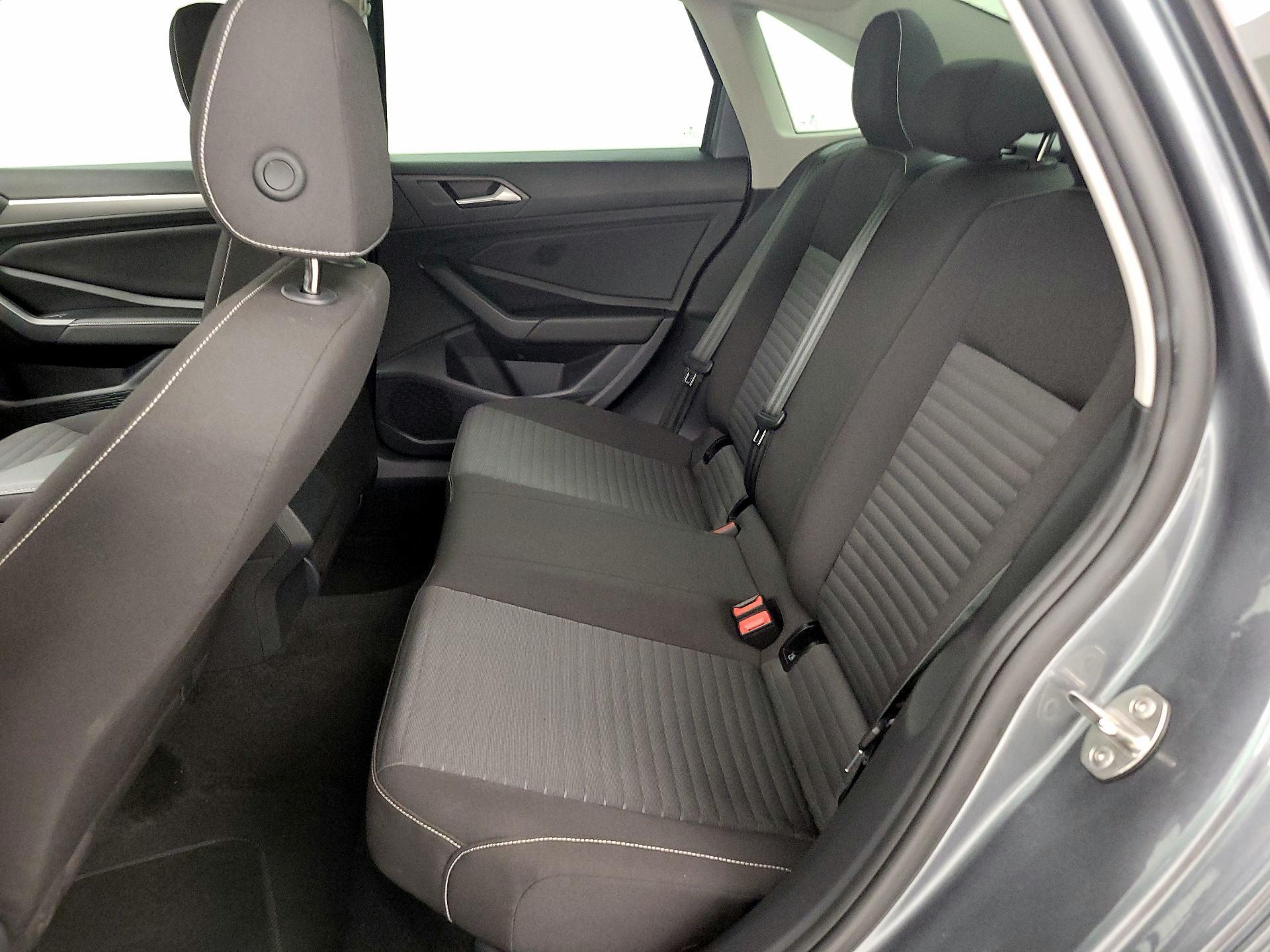 Thumbnail: 2024 Volkswagen Jetta - 19