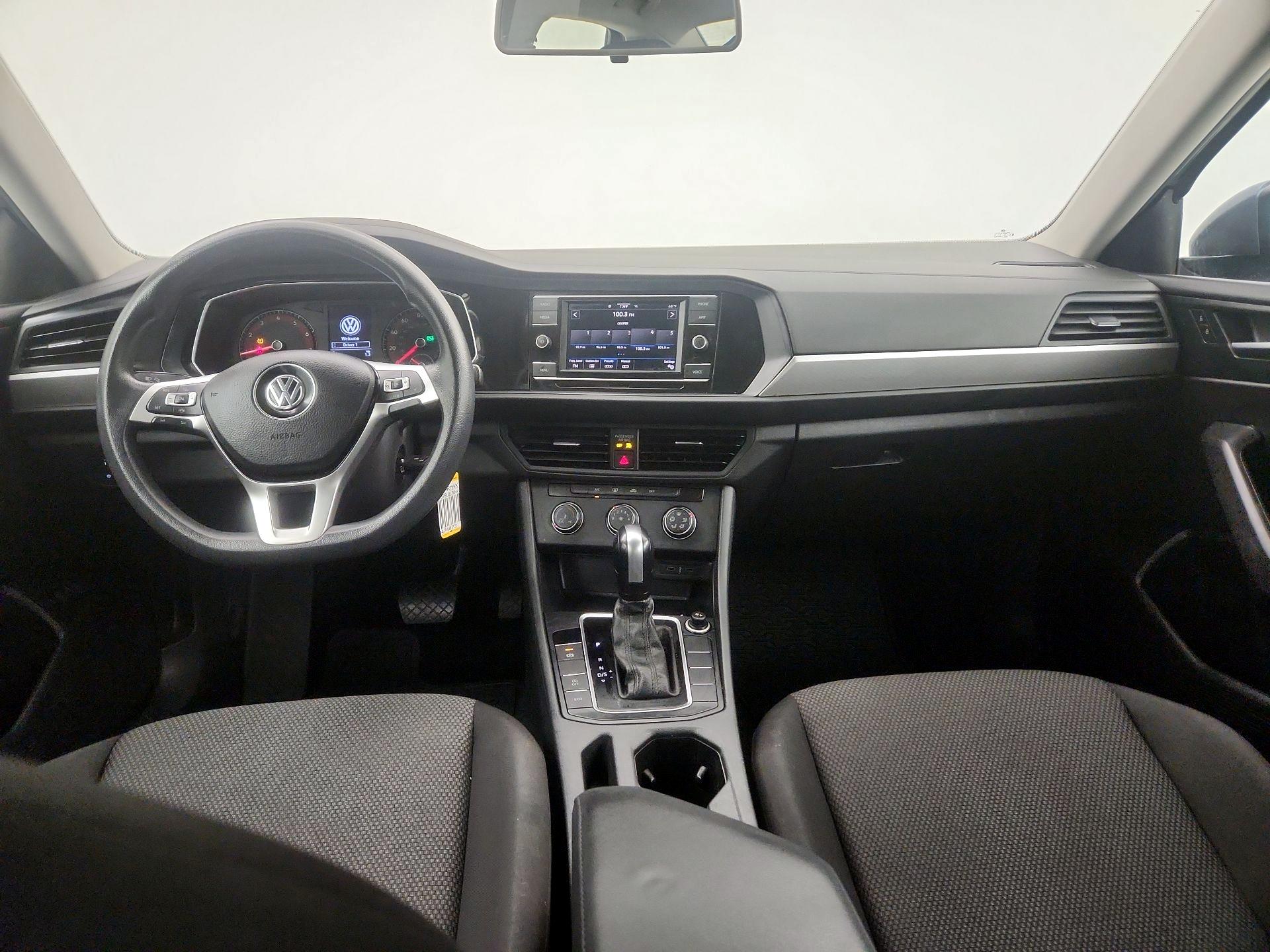 Thumbnail: 2020 Volkswagen Jetta - 9