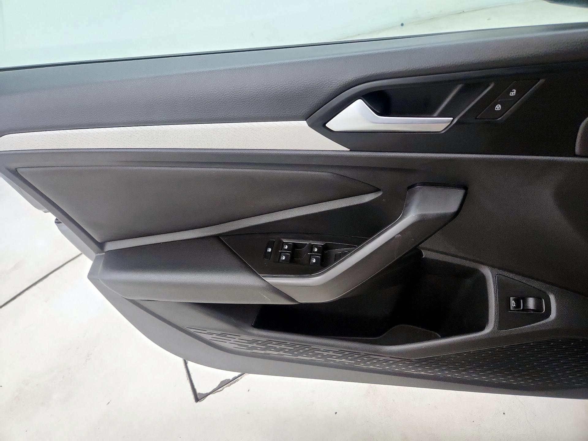 Thumbnail: 2020 Volkswagen Jetta - 12