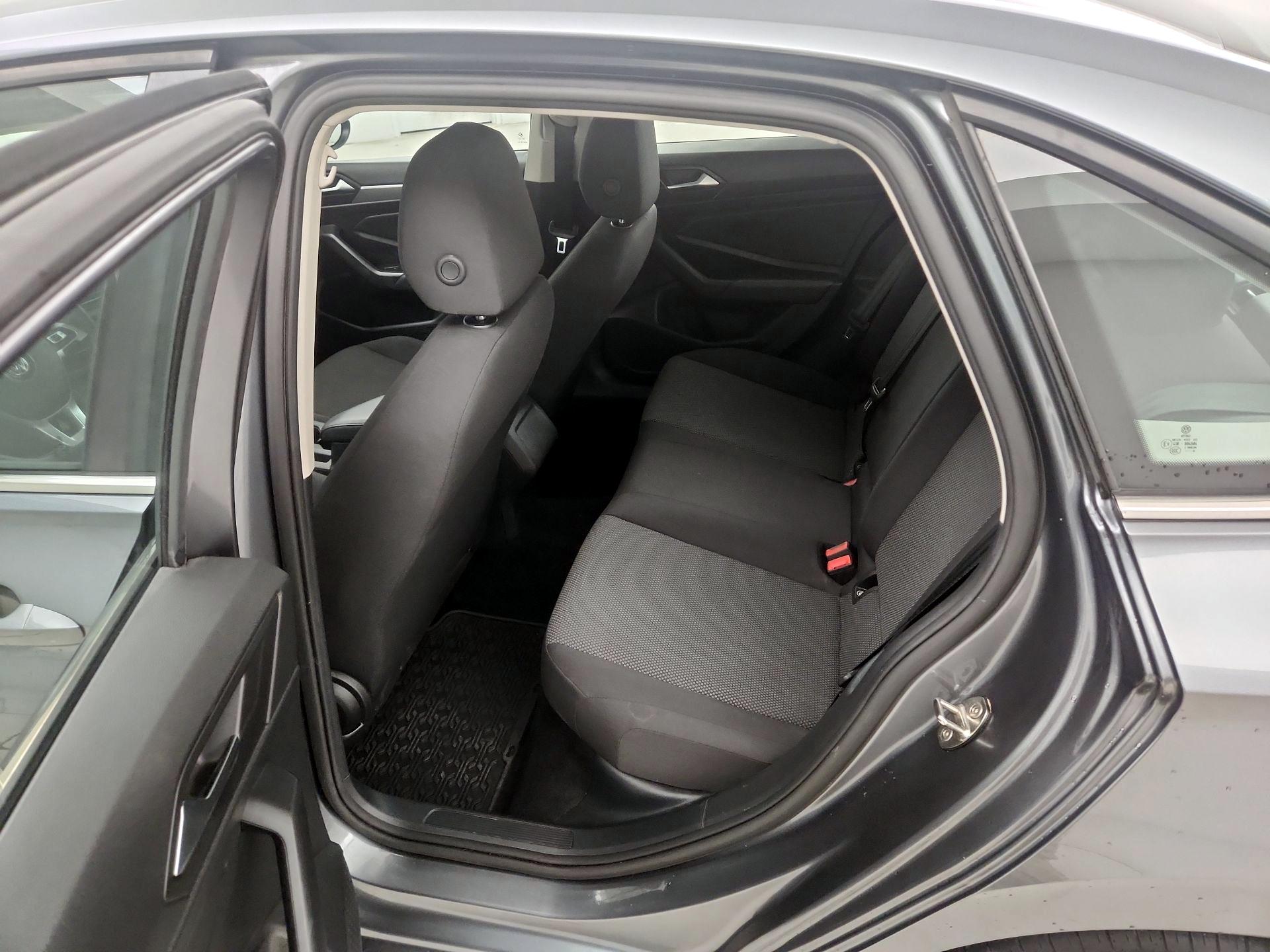 Thumbnail: 2020 Volkswagen Jetta - 19