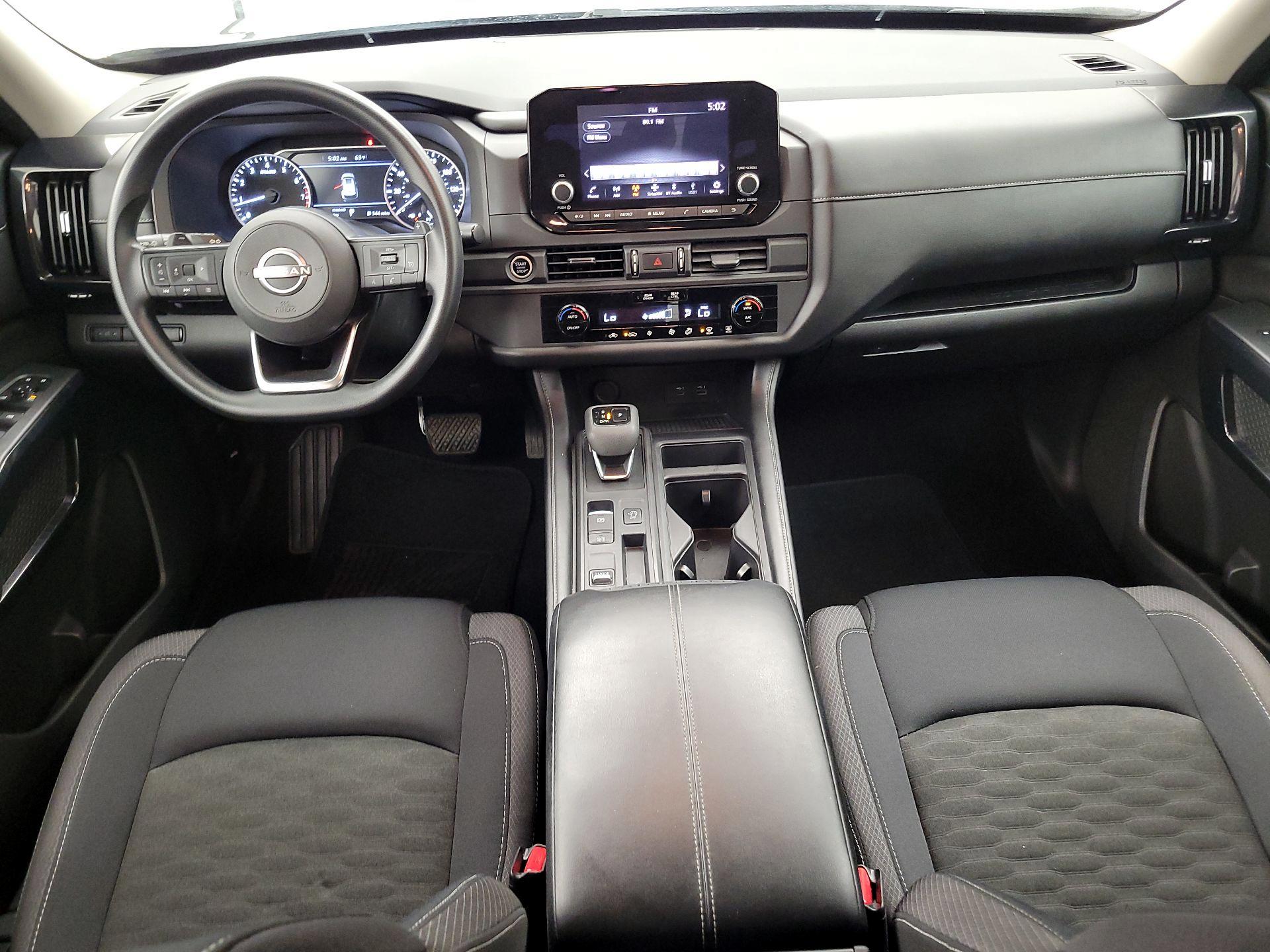 Thumbnail: 2023 Nissan Pathfinder - 9