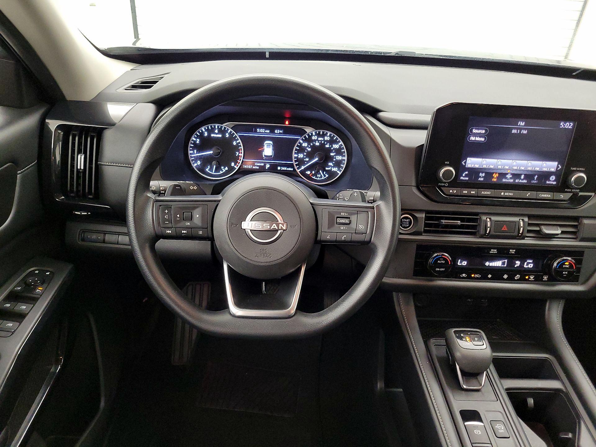 Thumbnail: 2023 Nissan Pathfinder - 10