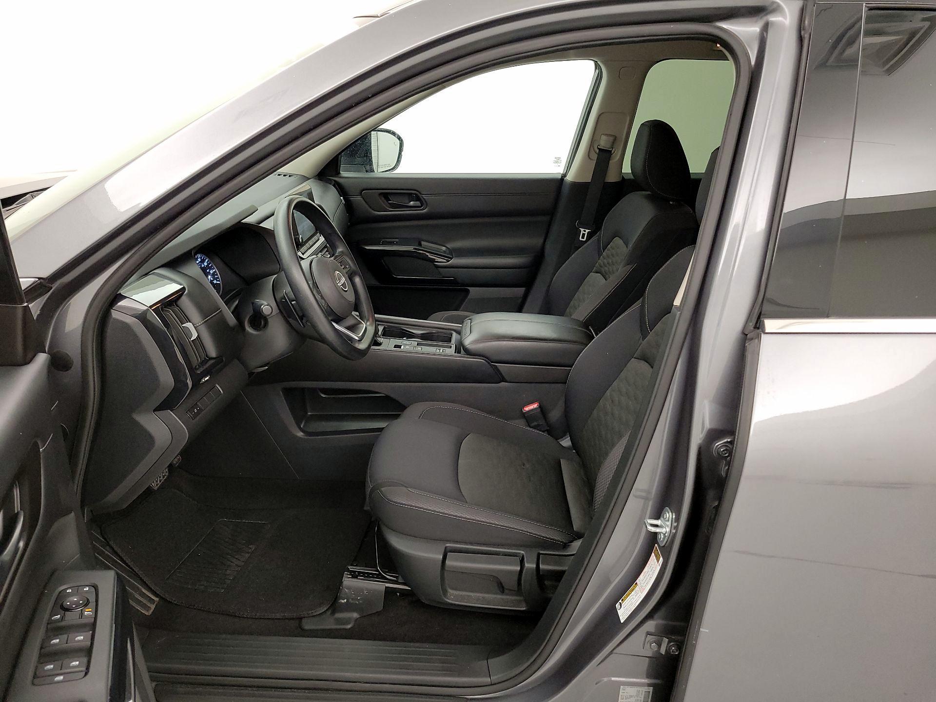 Thumbnail: 2023 Nissan Pathfinder - 11