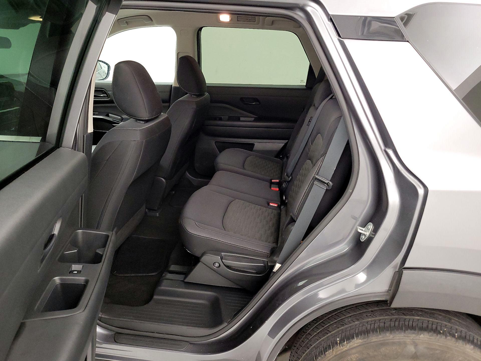 Thumbnail: 2023 Nissan Pathfinder - 19