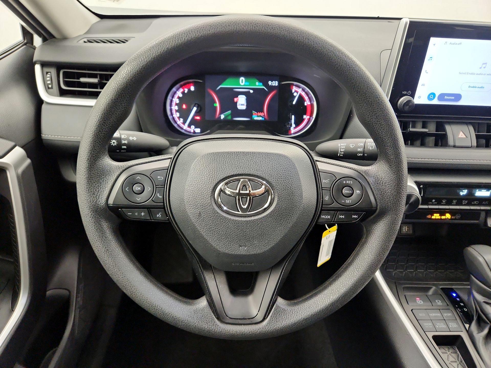 Thumbnail: 2024 Toyota RAV4 - 10