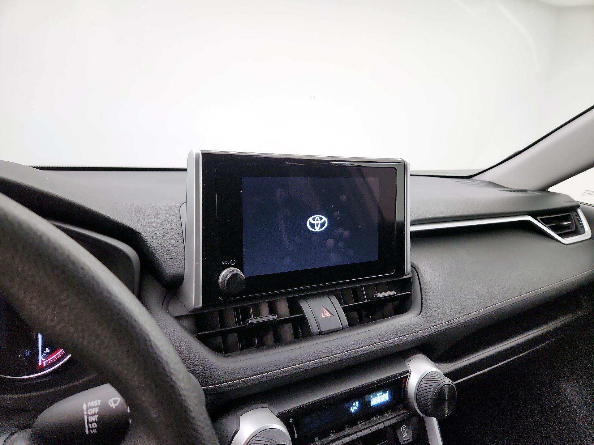 Thumbnail: 2024 Toyota RAV4 - 13