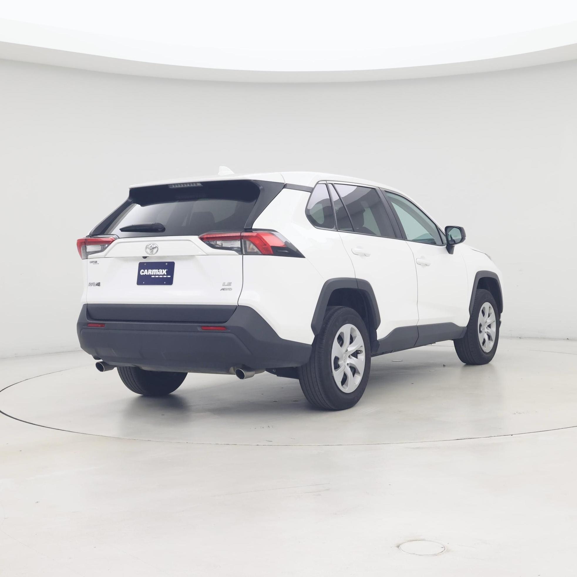 Thumbnail: 2024 Toyota RAV4 - 8