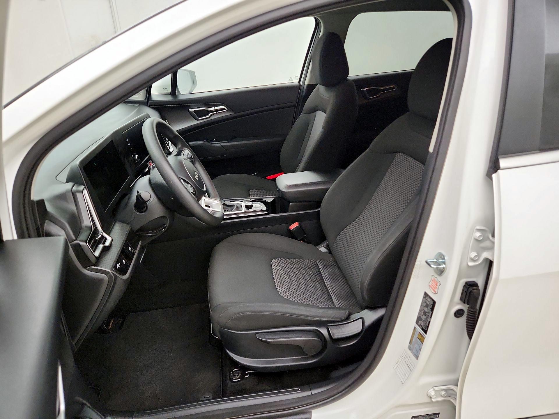 Thumbnail: 2024 Kia Sportage - 11