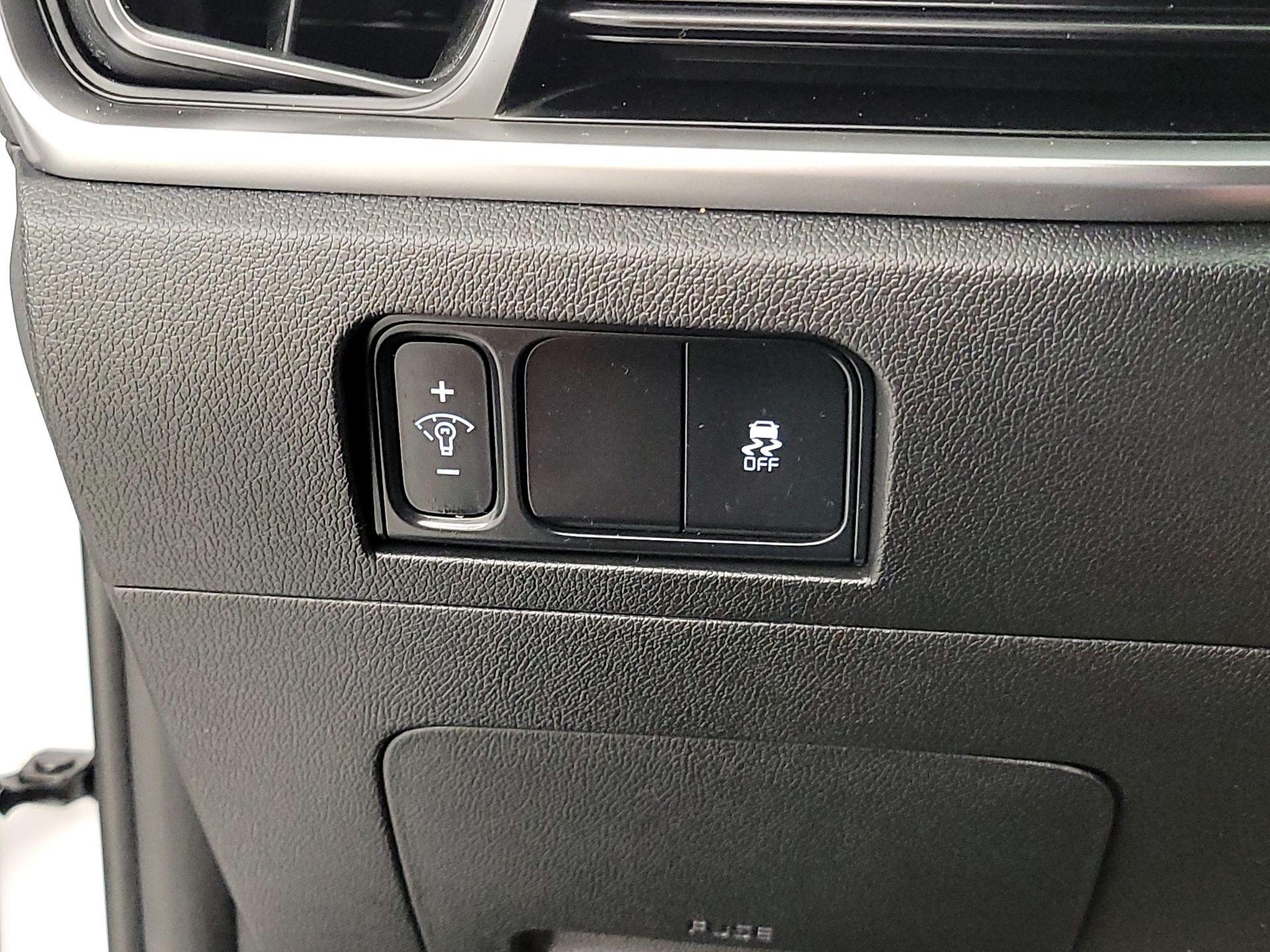 Thumbnail: 2024 Kia Sorento - 13